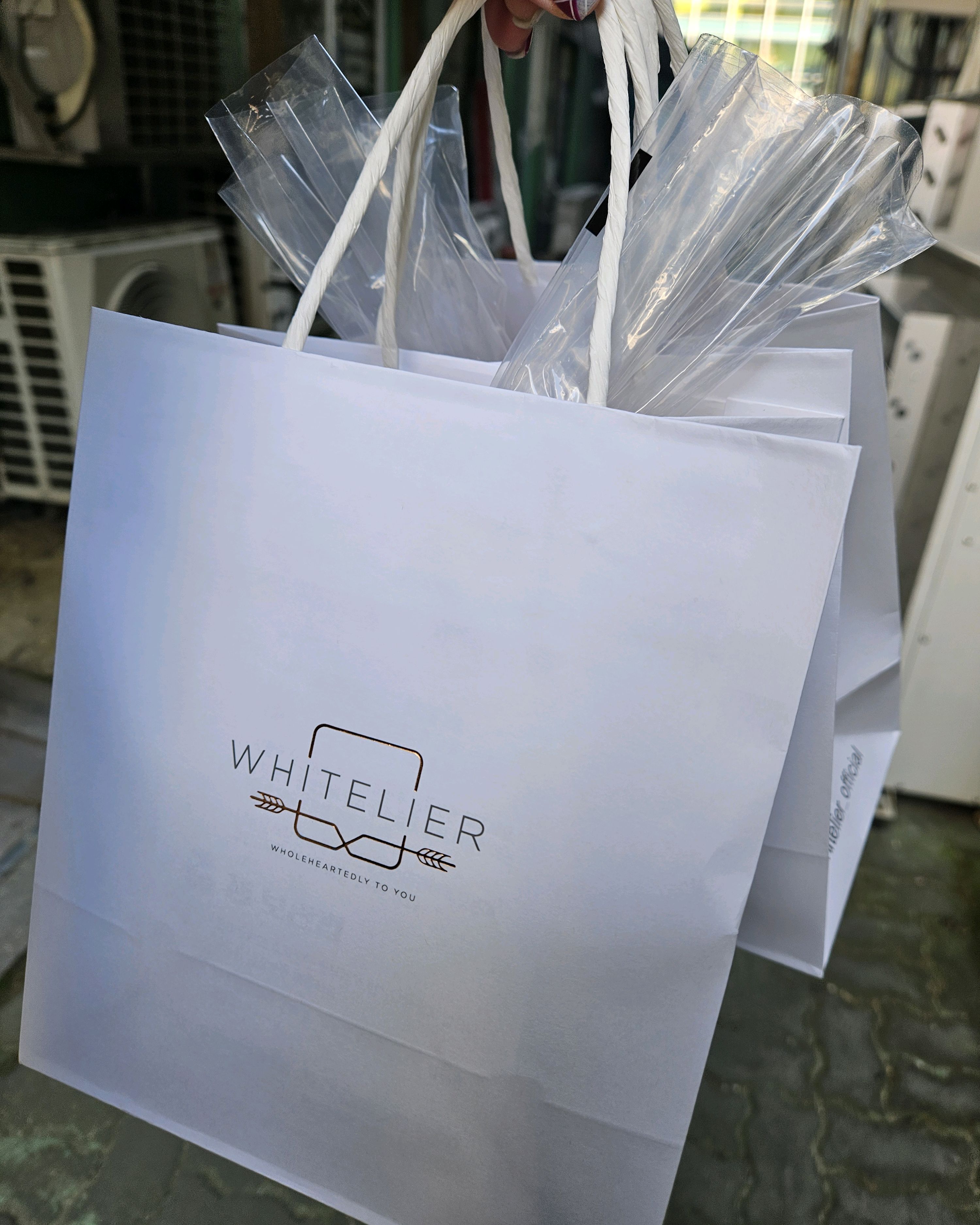 아직안먹어본 지인들이 있어 간식으로 샀네요 - 마산 댓거리 맛집 화이트리에 해운점