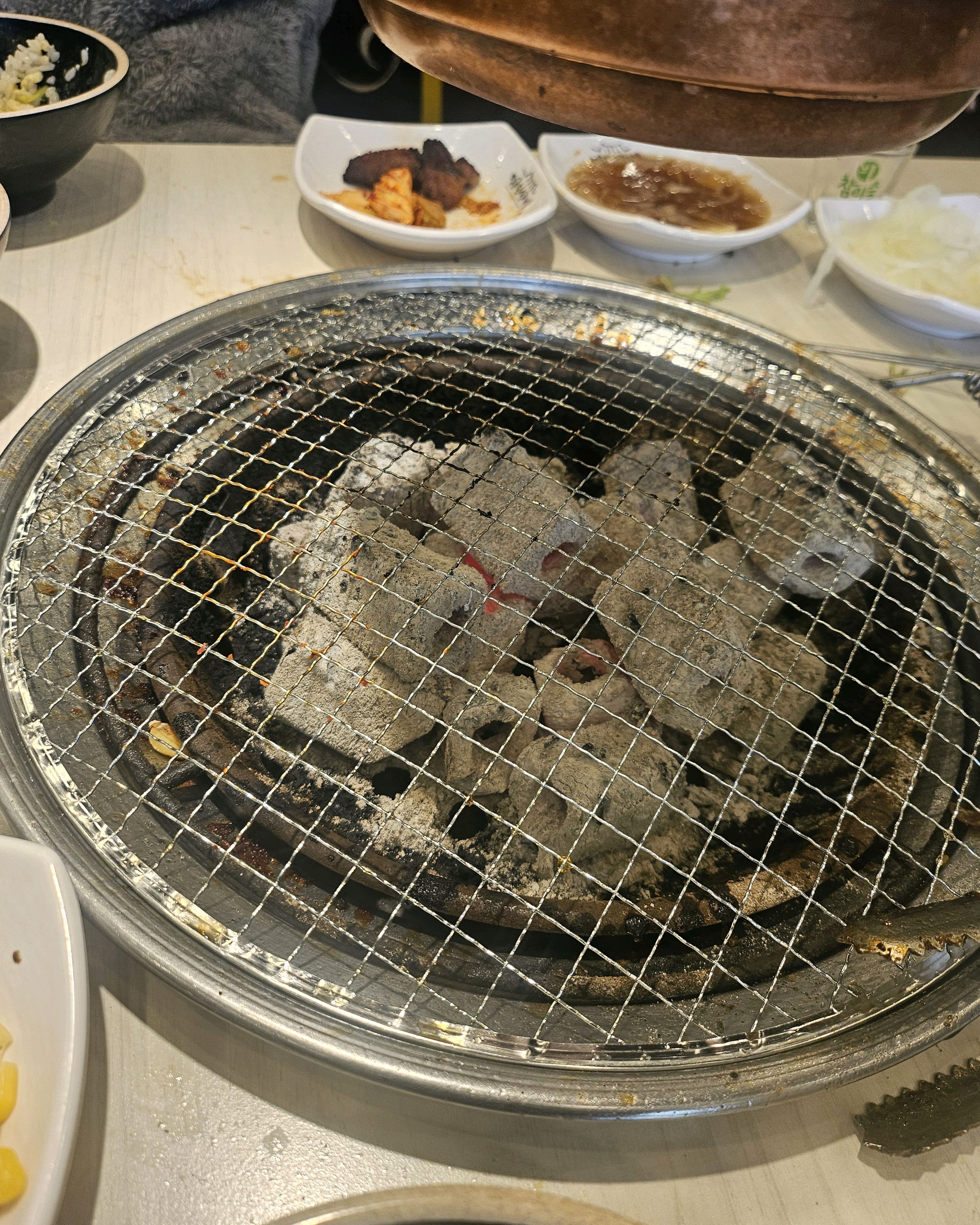 갑자기 아침부터 먹고 싶어 일찍 오픈하는 곳 찾아 이곳으로 부랴부랴 왔네요 배부르게 잘먹