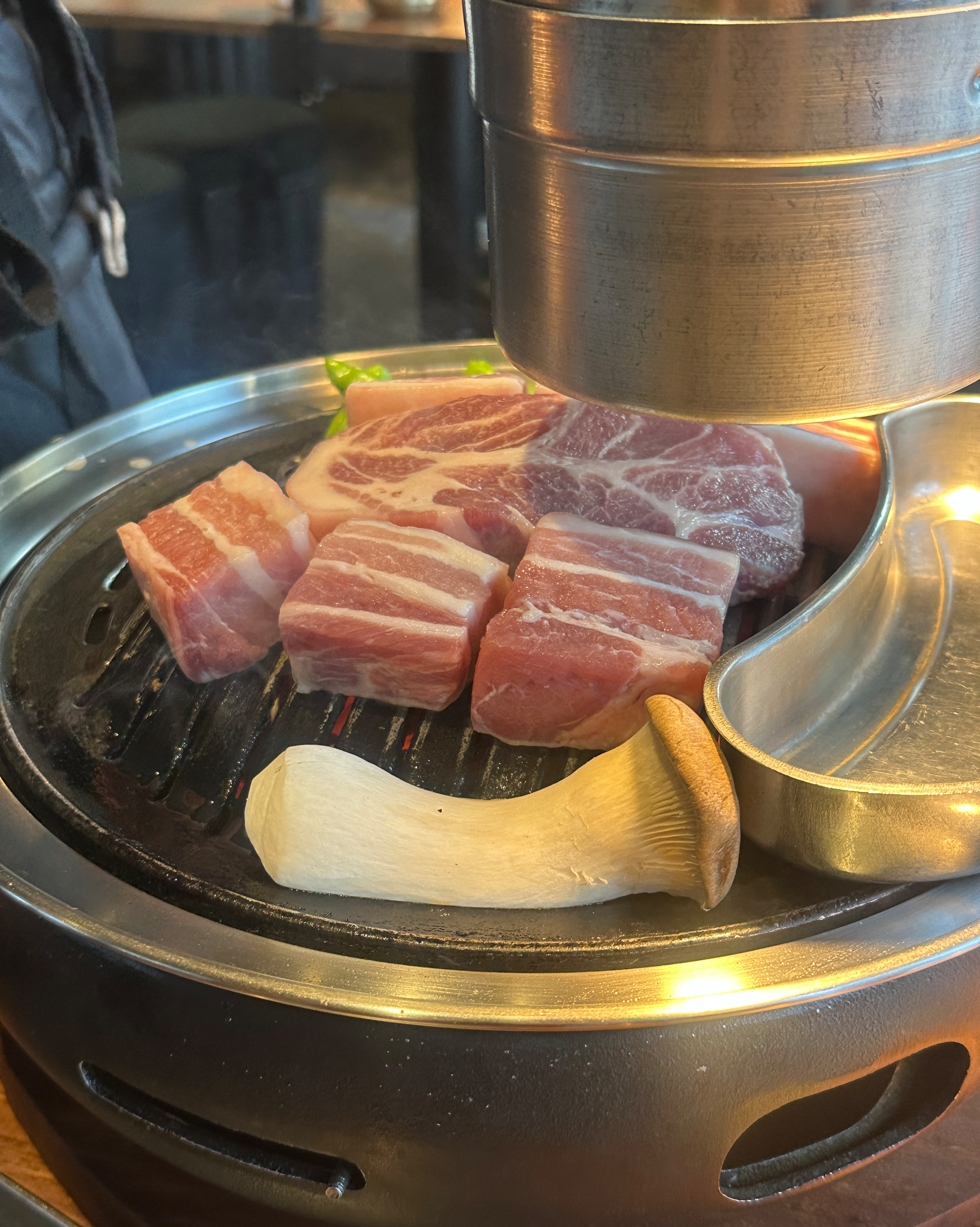 [홍대입구역 맛집 청돈옥 홍대본점] 직접 가본 로컬 리뷰