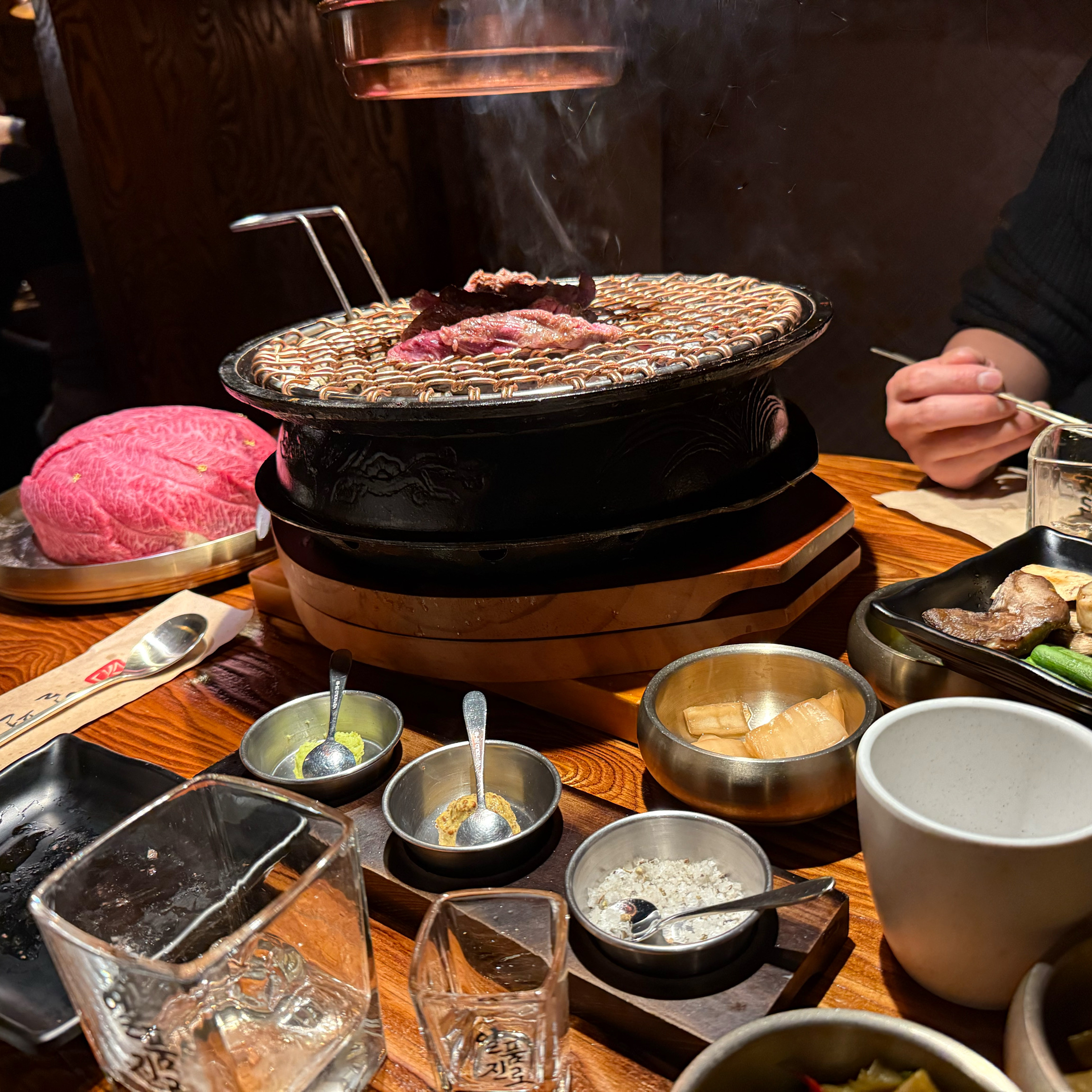 [홍대입구역 맛집 일편등심 홍대본점] 직접 가본 로컬 리뷰