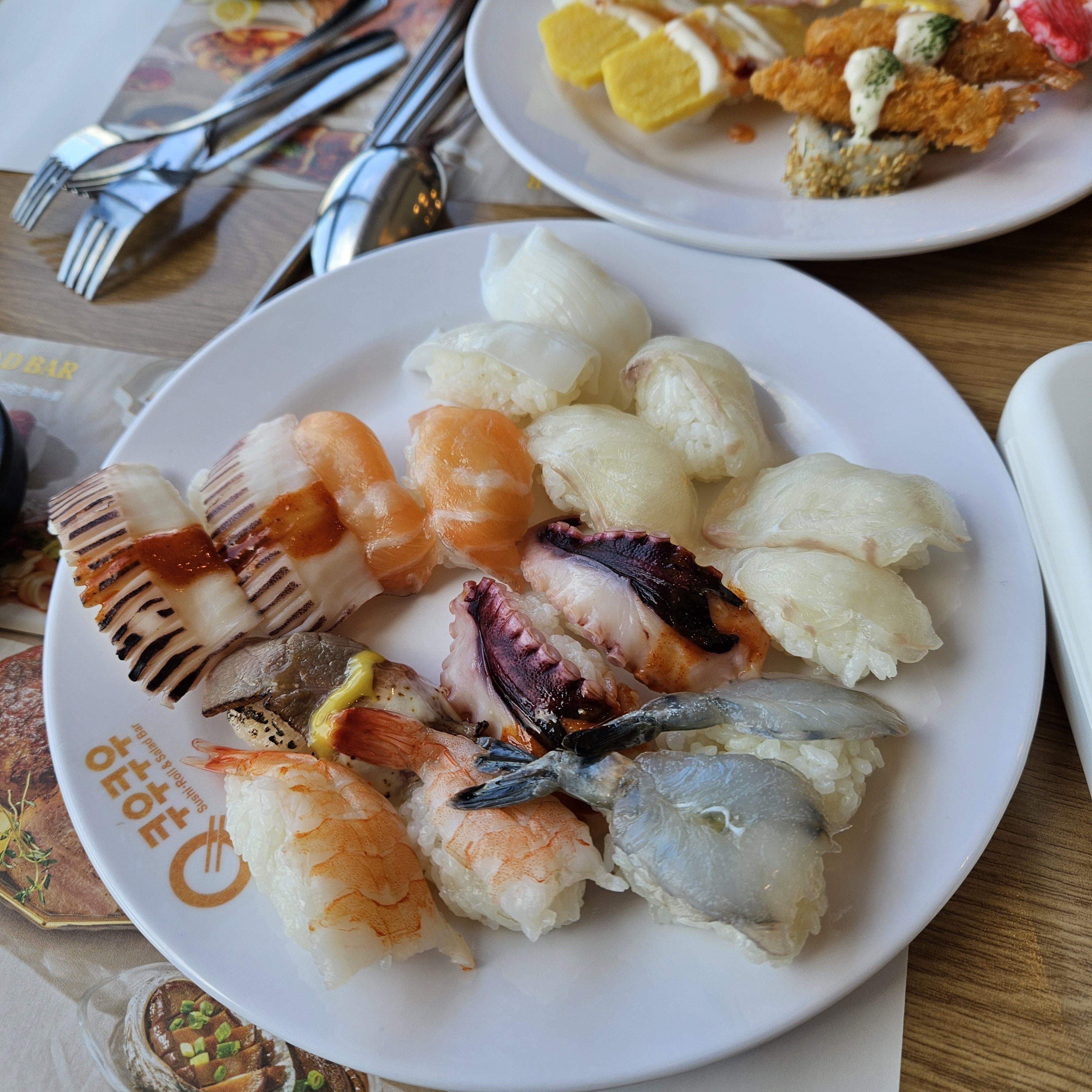 종류 다양하고 맛있어요ㅎ - 군산 수송동 맛집 추천 쿠우쿠우 군산점