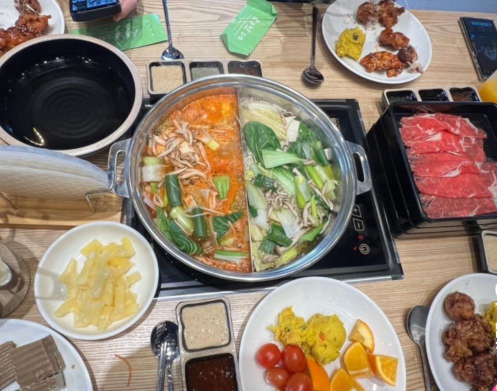 구성동보다 자리배치가 좋아서 어디서 먹어도 편하고 좋아용 - 성정동 맛집 샤브20 천안두정점