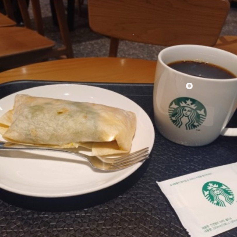 [경리단길 맛집 스타벅스 경리단길점] 직접 가본 로컬 리뷰