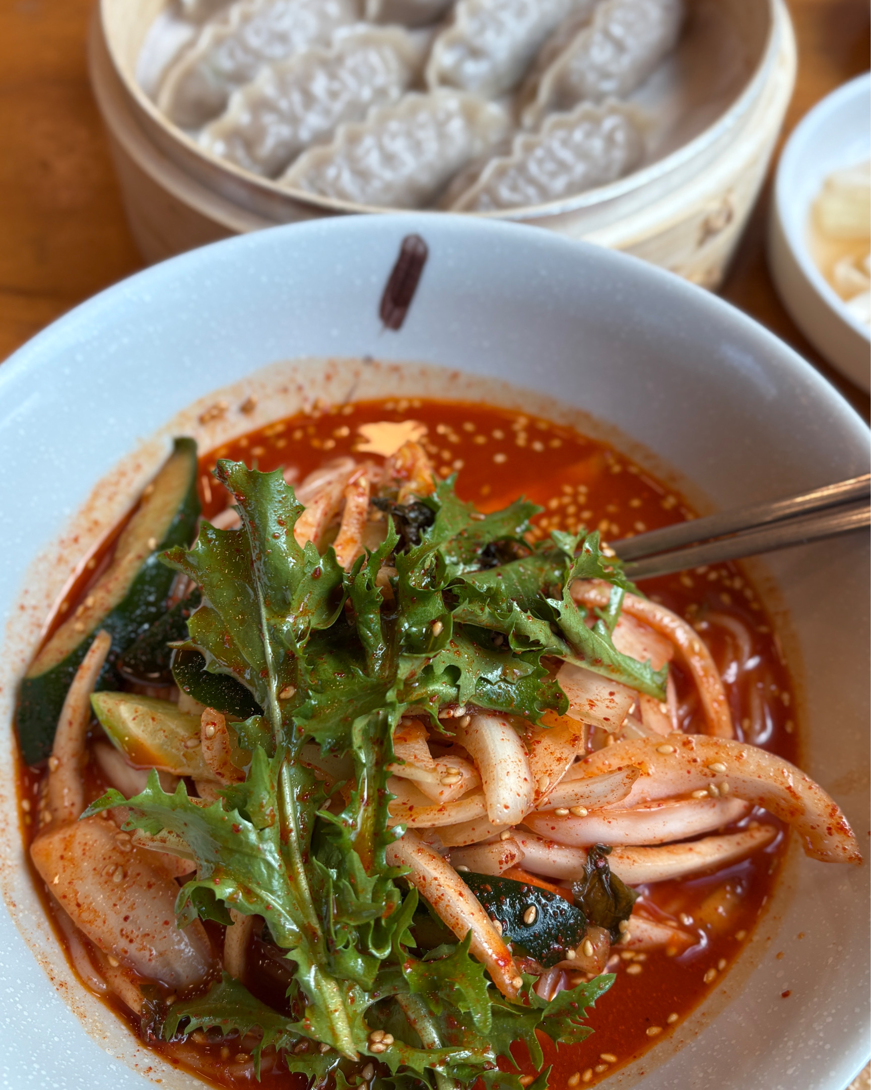 항상 지나가면서 봐놨던 음식점인데 처음 먹어봐요 - 안양 맛집 인덕원비빔국수 안양본점
