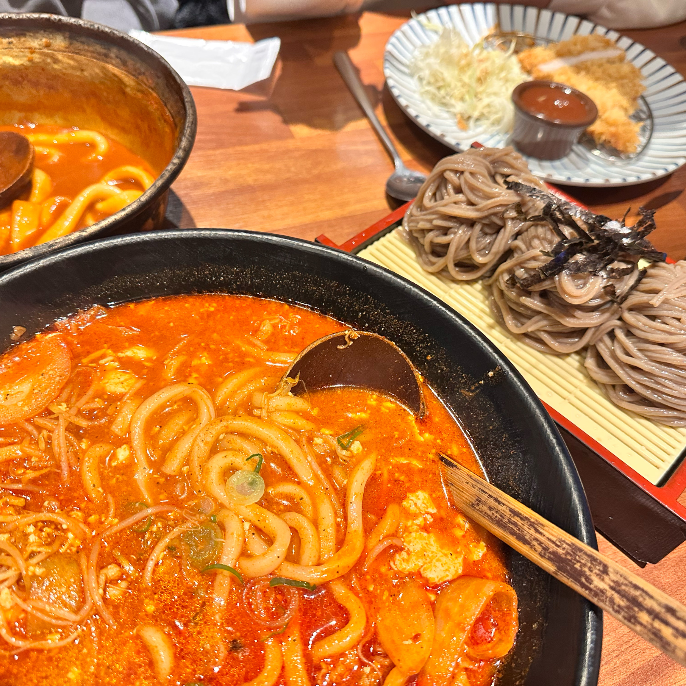 짬뽕우동 생각날때 소바 생각날때 떡볶이 생각날때 돈가스생각날때 언제든와도 언제나 맛있어요👍