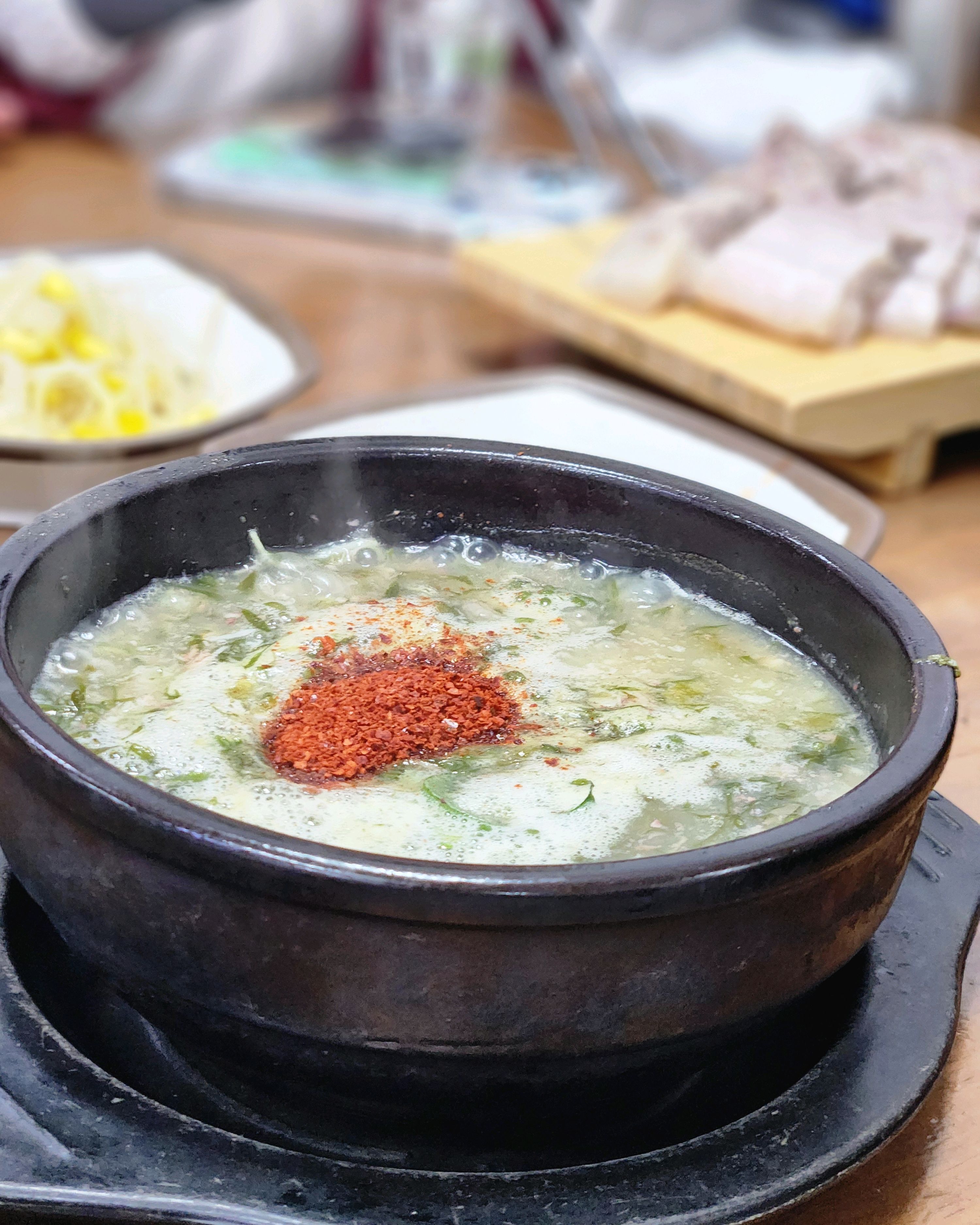 제주도민이 추천하는 몸국 맛집! - 제주 맛집 신설오름