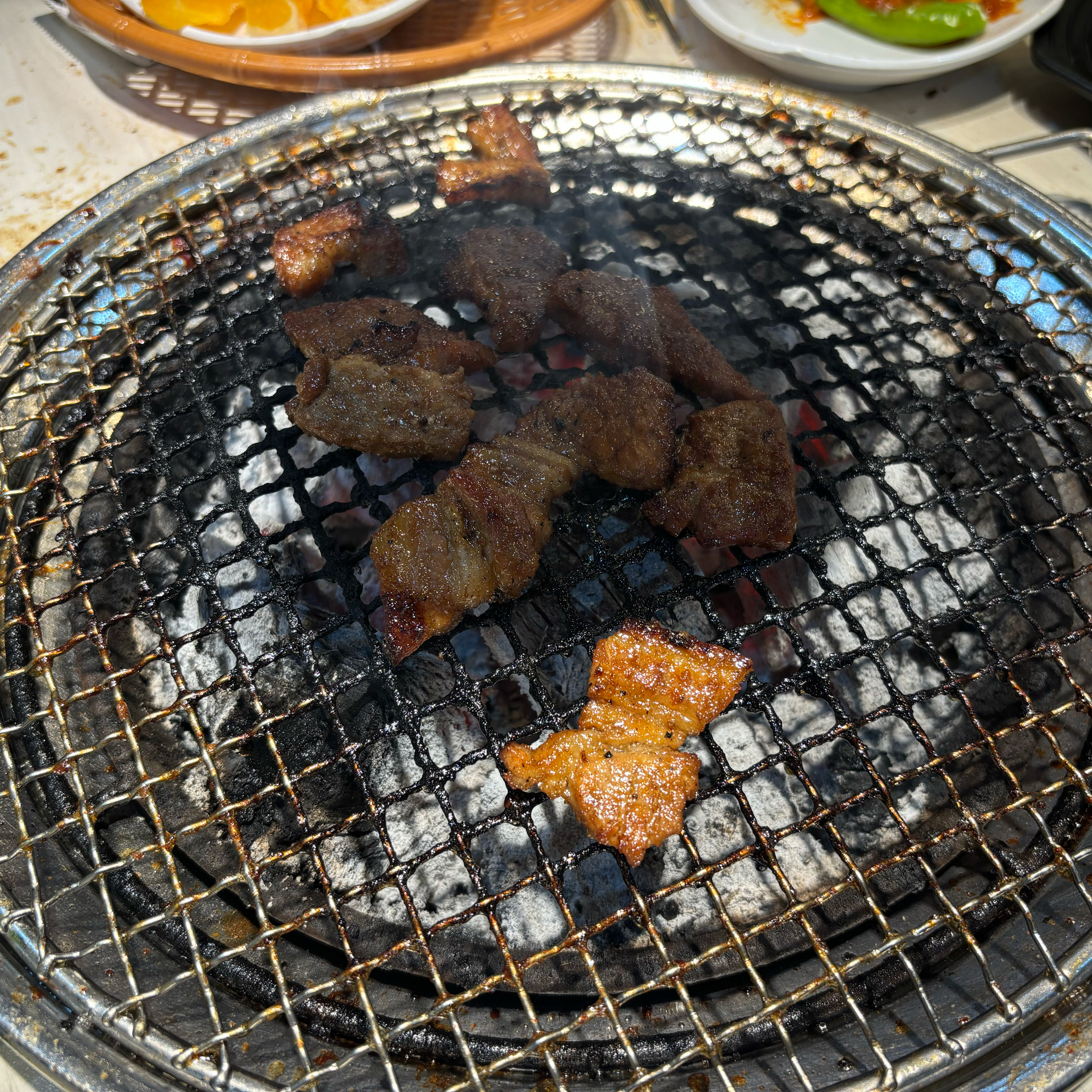 오랜만에 고기 먹으러 왔는데 여전히 사장님, 직원분들 친절하시고 너무 맛있게 잘 먹었습니다