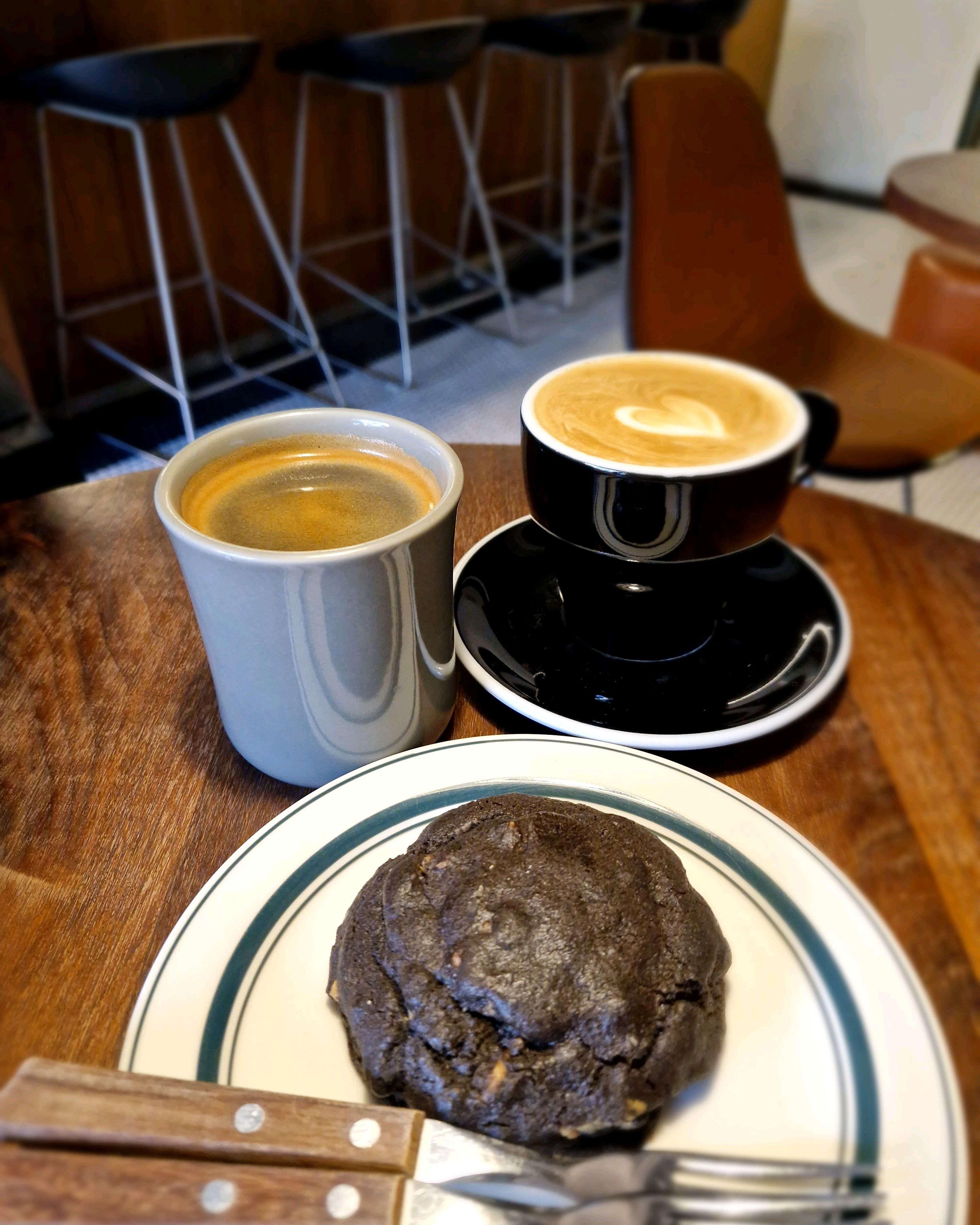[경리단길 맛집 Cafe TRVR] 직접 가본 로컬 리뷰