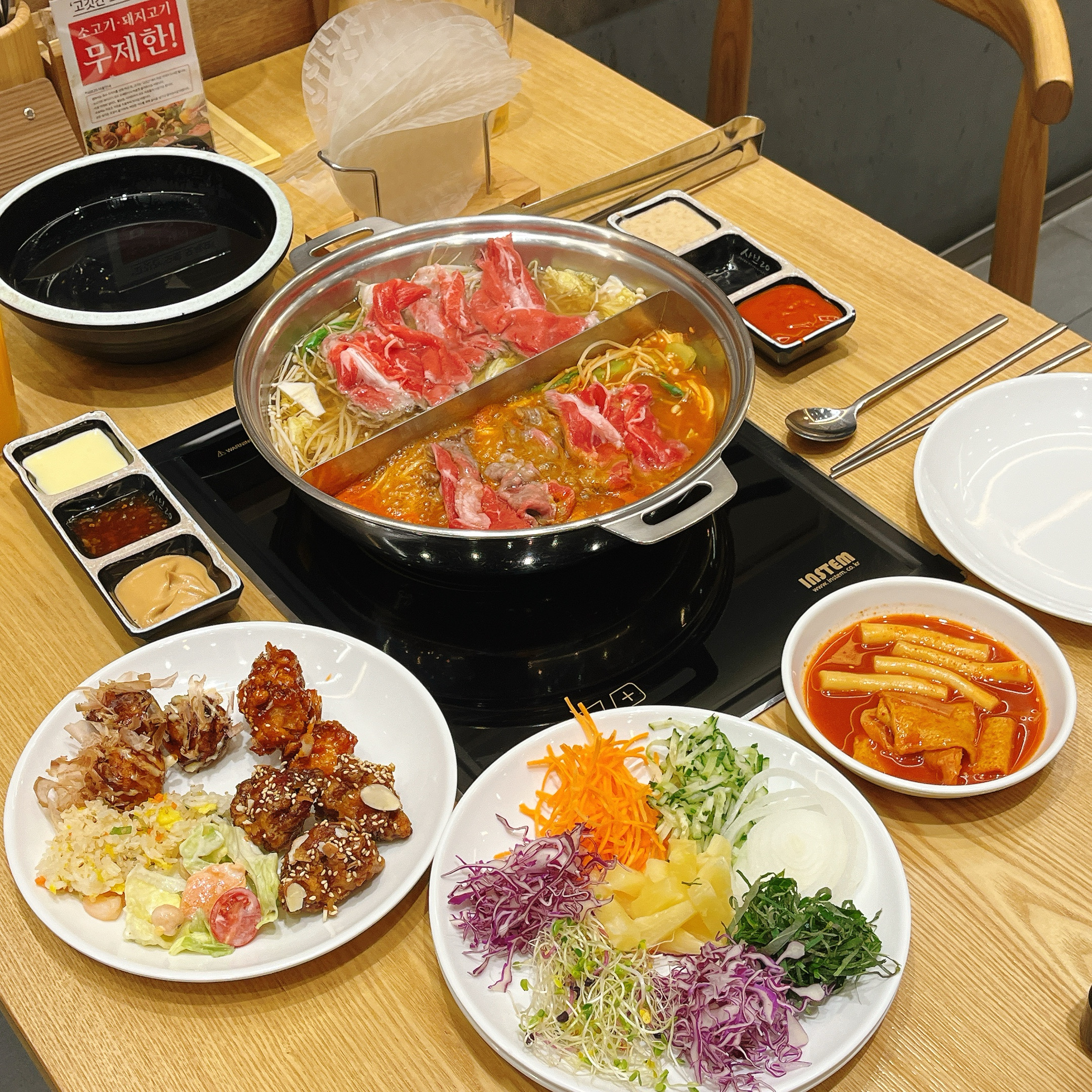 많은 샤브20 체인이 있지만, 그 중에서 독보적으로 제일 맛있어요! 1년밖에 안된 가게라서