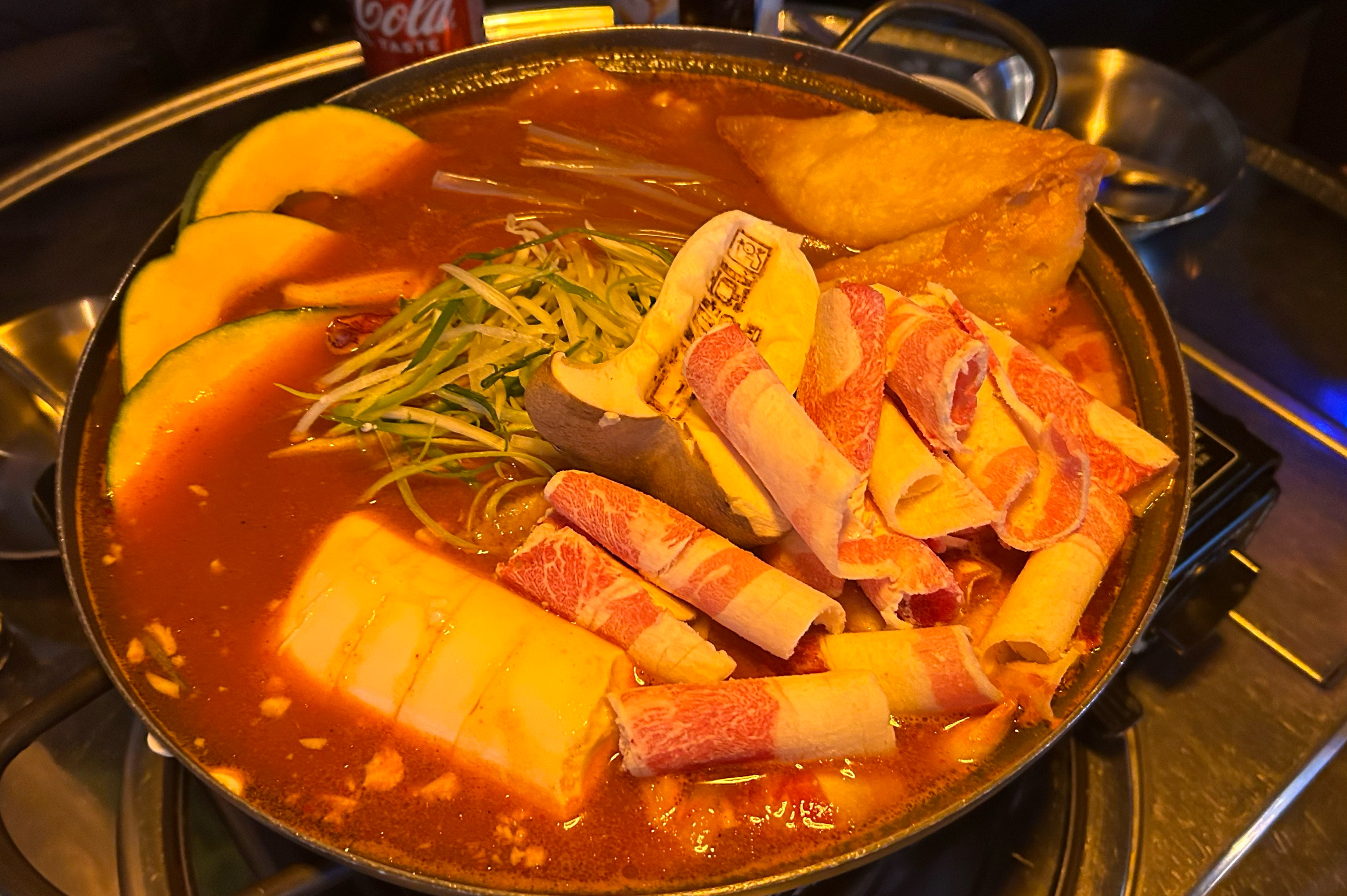 인테리어가 포차느낌 낭낭해서 분위기 있게 즐기기 좋았어요~ 식사로도 안주로도 맛있어서 배부