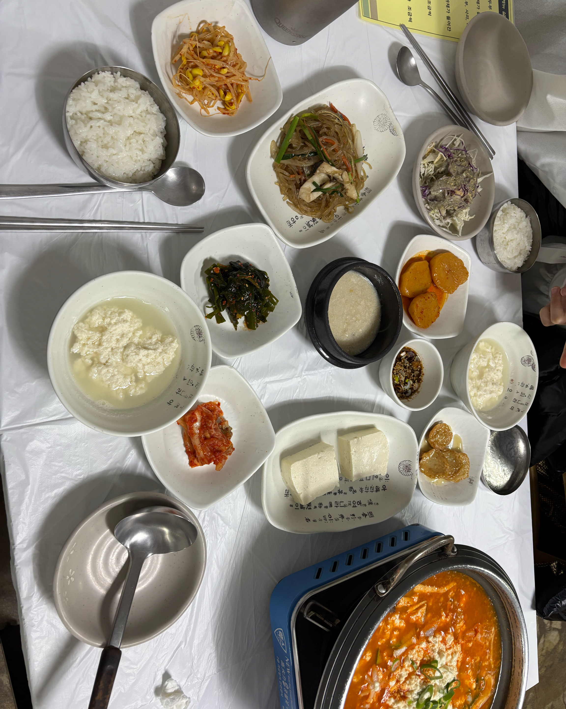 너무 맛있어요. 특히 순두부가 진짜맛있음. 강릉여행와서 두부를 먹고싶다면 무조건 여기로 오