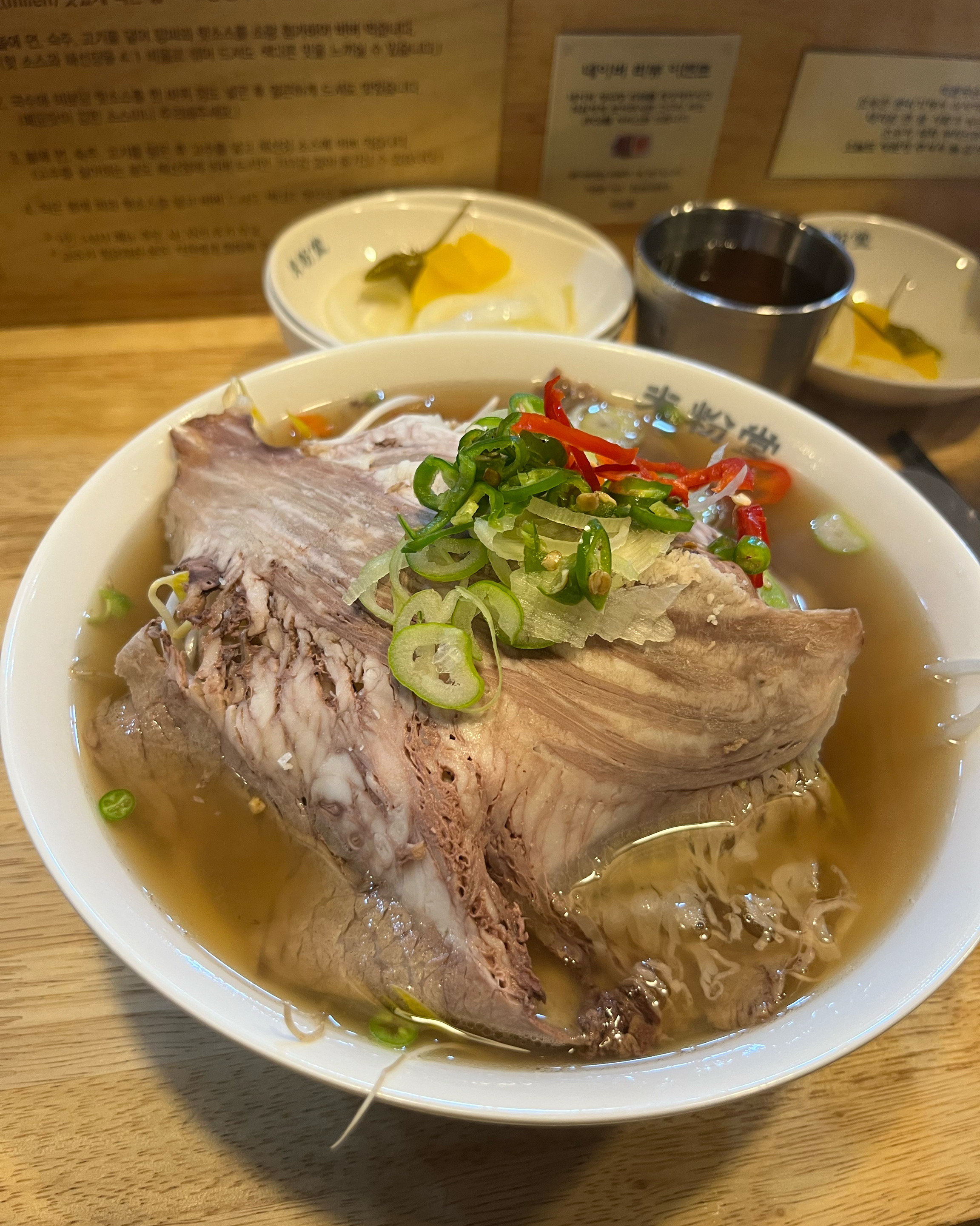 경성대 쌀국수 맛집 미분당 대연점입니다. 매장 방침땨문에 시끄럽게 떠들지못하는데 그덕에 매