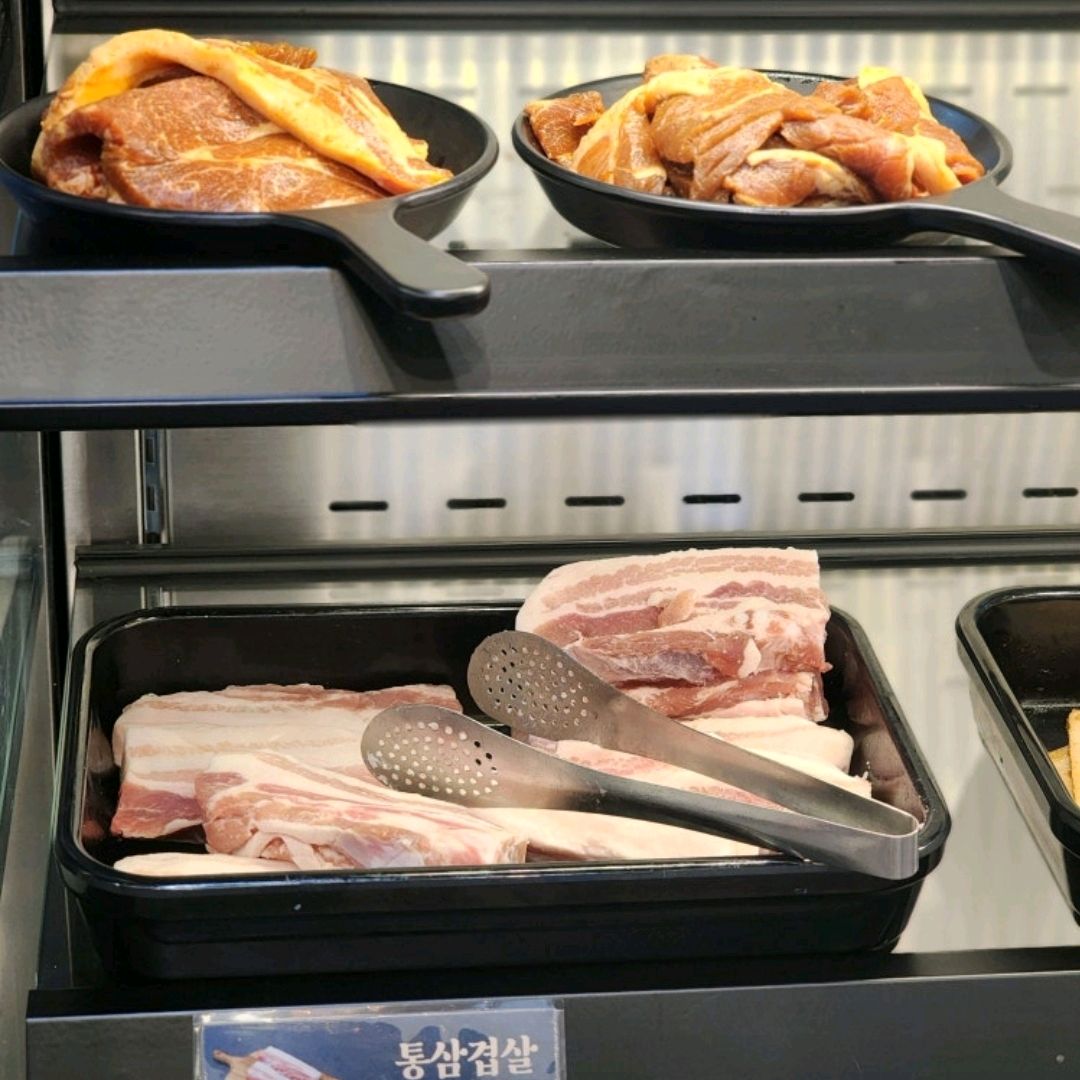 고기 뷔페 잘 안가는데 오랜만에 갔습니다. 성인 19,900원, 초등 저학년 11,000원