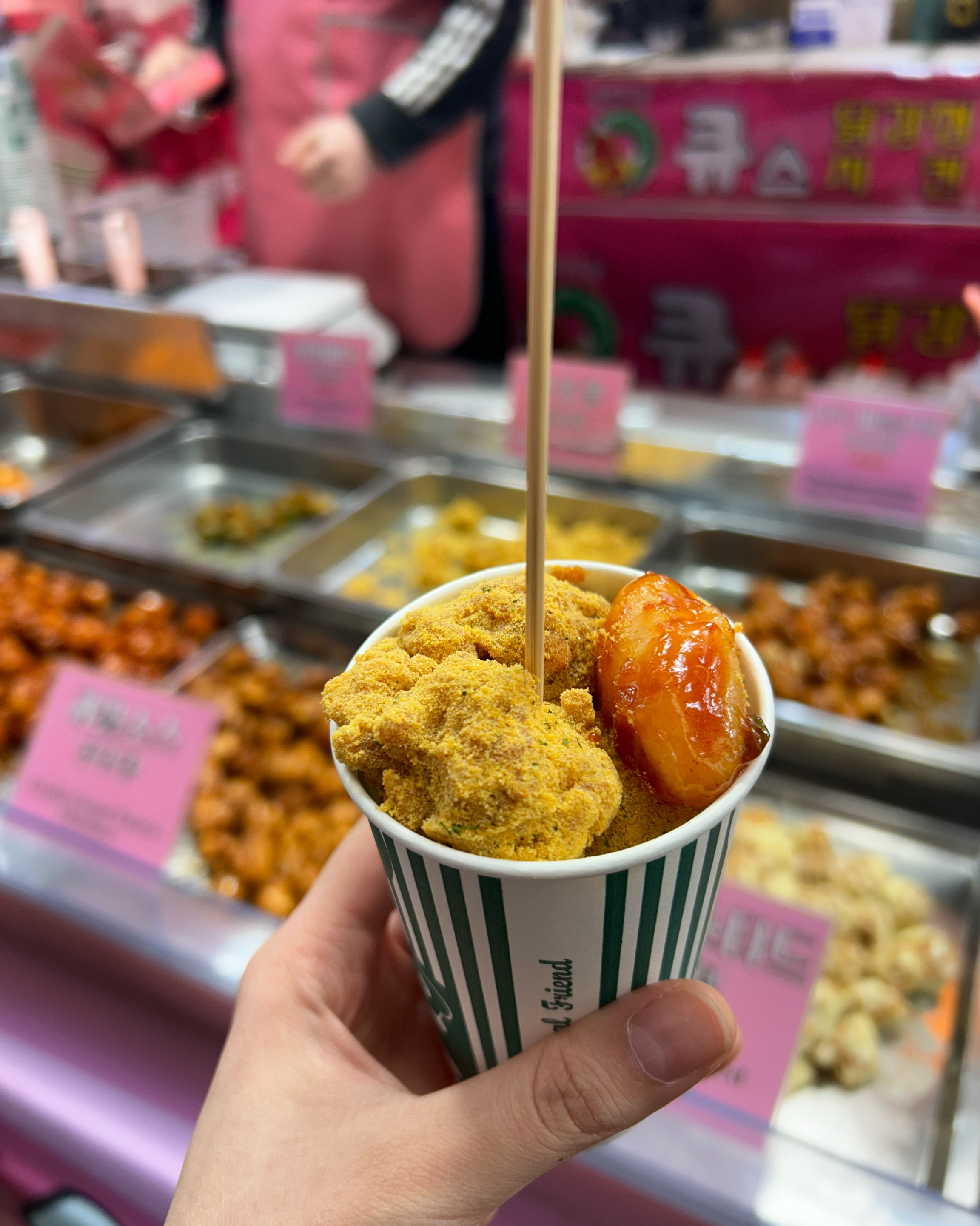 망원시장 근처 들을일이 있어서 점심해결겸 방문한 - 망원동 맛집 큐스닭강정