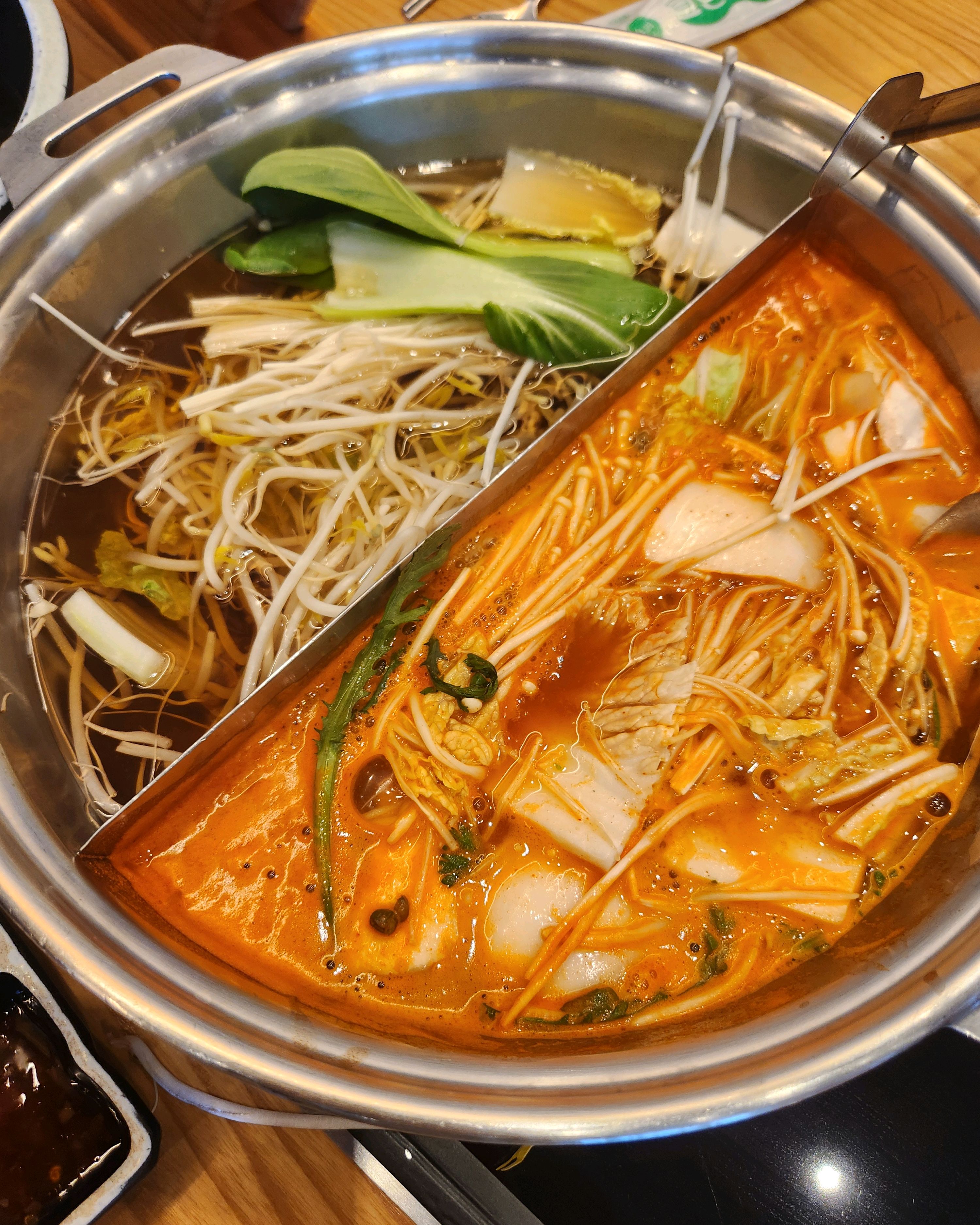 야채가 신선하고 고기 상태도 너무 좋아요~ 👍 - 울산 북구 맛집 샤브20 울산북구점