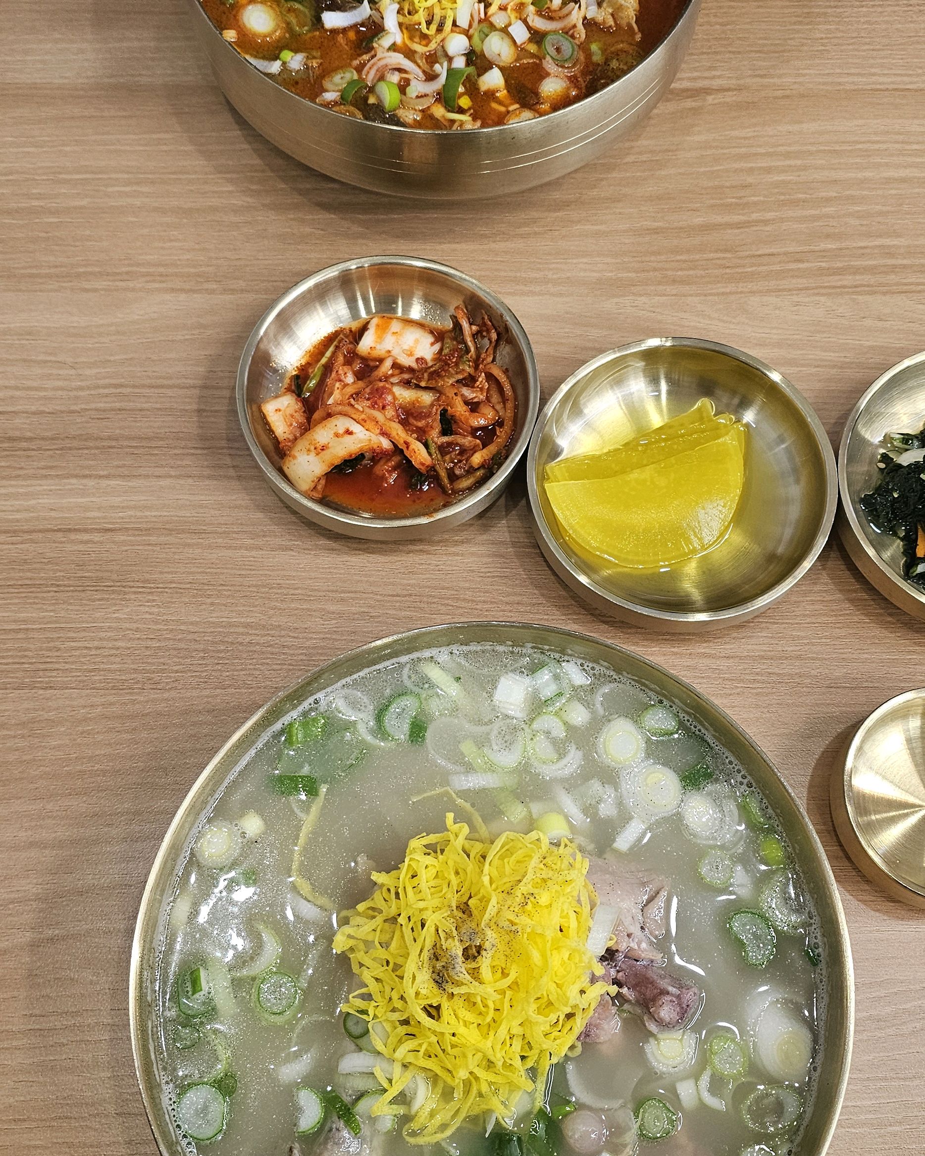 저번11월 초입에 한번오고 날이추워서 생각나가지고 한번더왔어요 건강하게 맛있기 어려운데 여