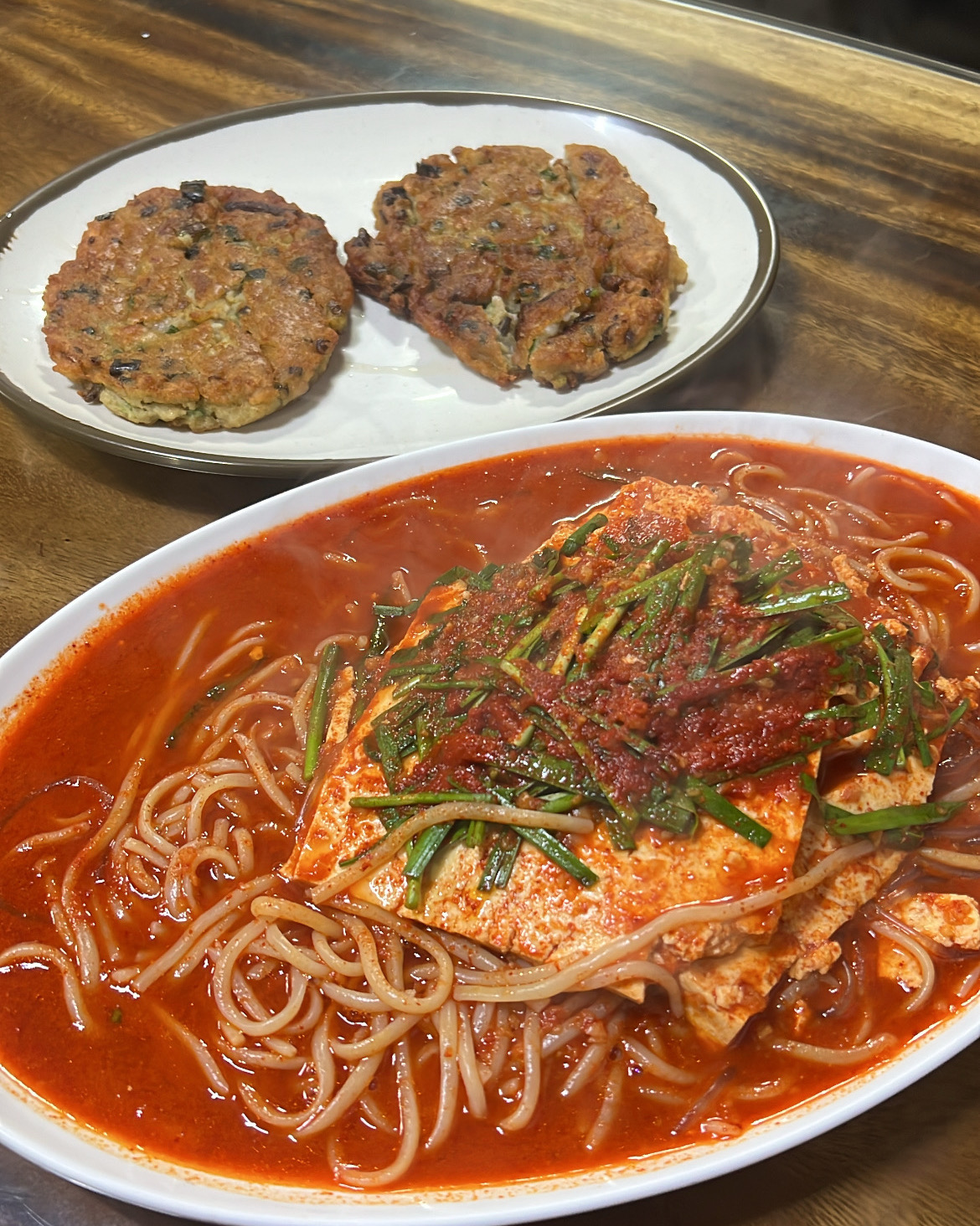 양 많은데 여자 둘이서 배부르게 다 먹을 수 있는 양인 것 같아요! - 대전 맛집 별난집