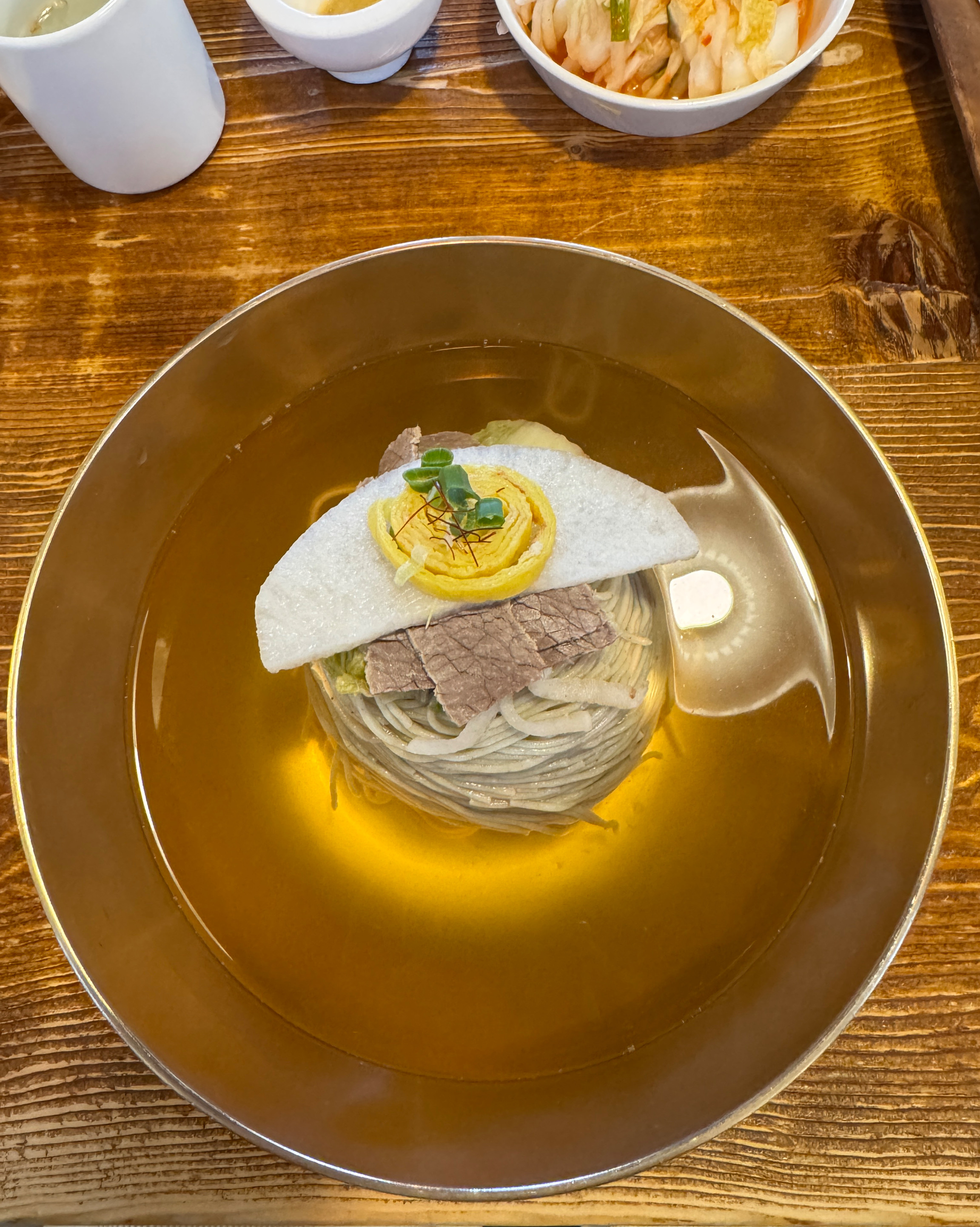 메밀향과 육수향이 좋은 평양냉면 - 교대역 맛집 서관면옥 교대본점