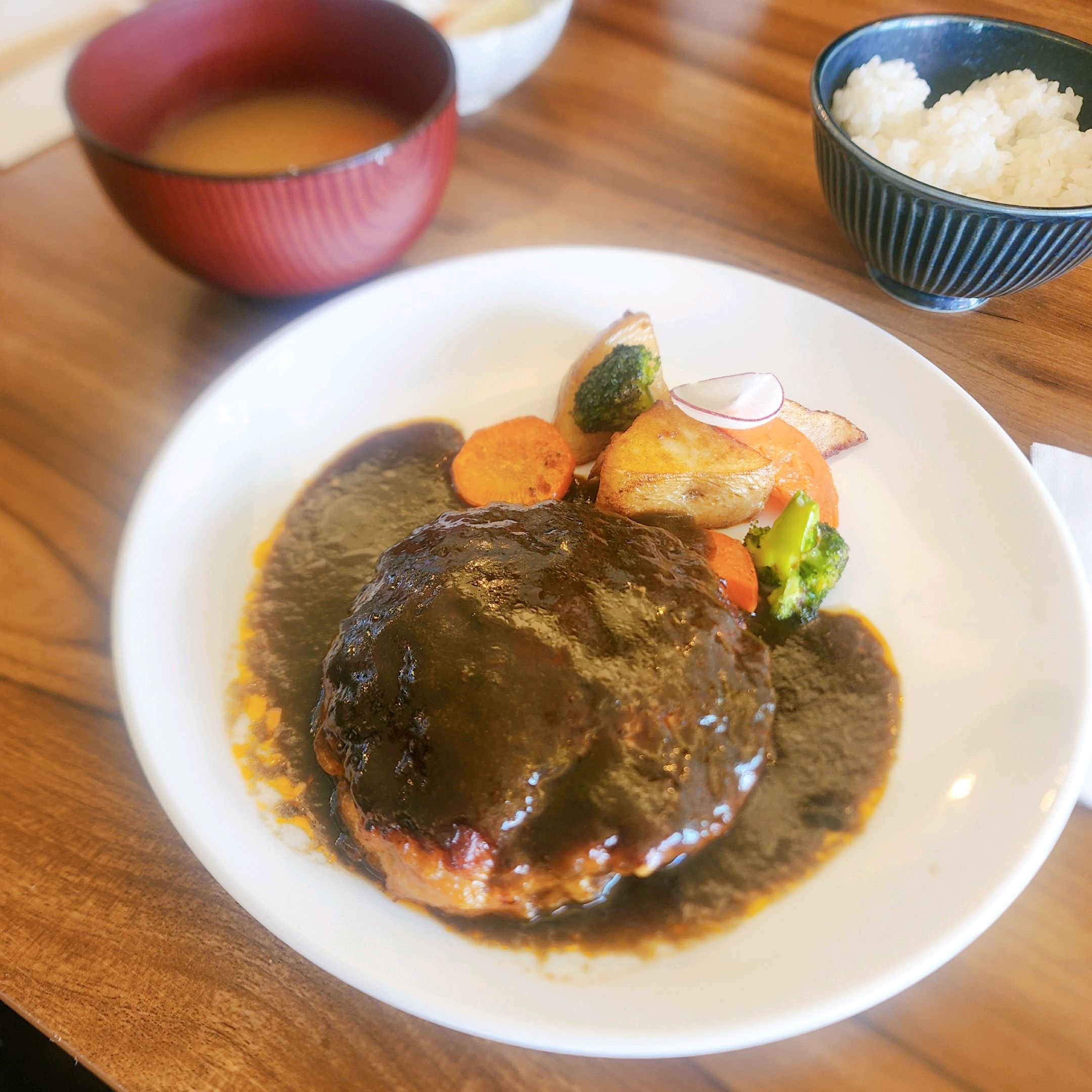 [홍대입구역 맛집 요쇼쿠야코우] 직접 가본 로컬 리뷰
