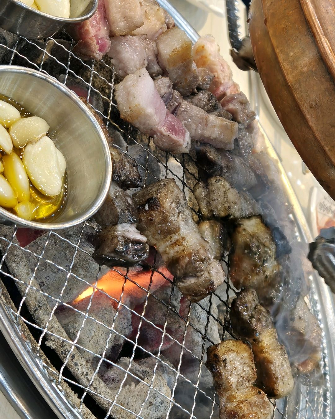 사장님도ㅠ너무 친절하시고 고기도 너무 마싯고 먹을거 많아서 너무 조아요 ㅎㅎㅎ잘먹었습니다