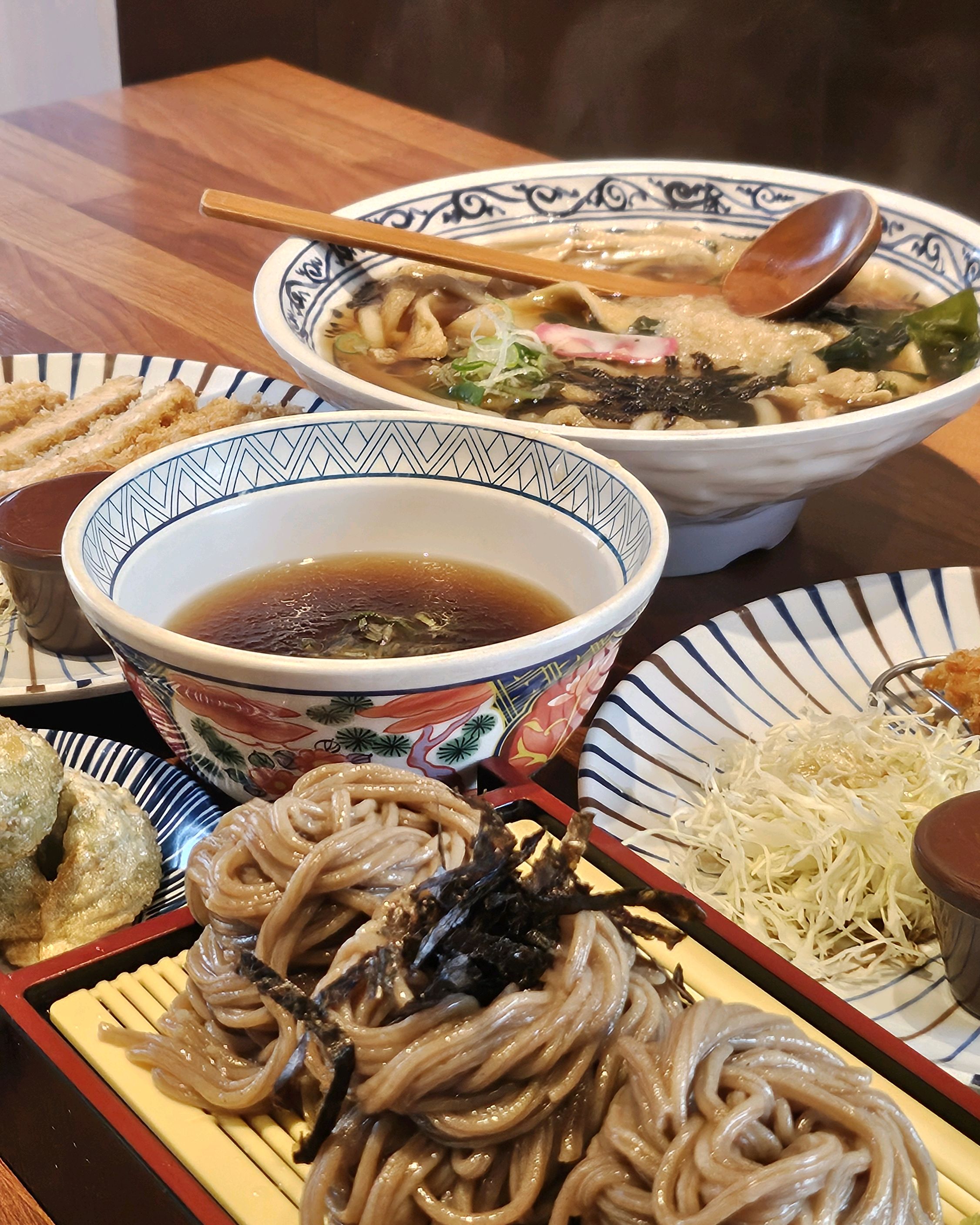 친구랑 같이 삼동소바에 - 울산 신정동 맛집 삼동소바 울산남구점