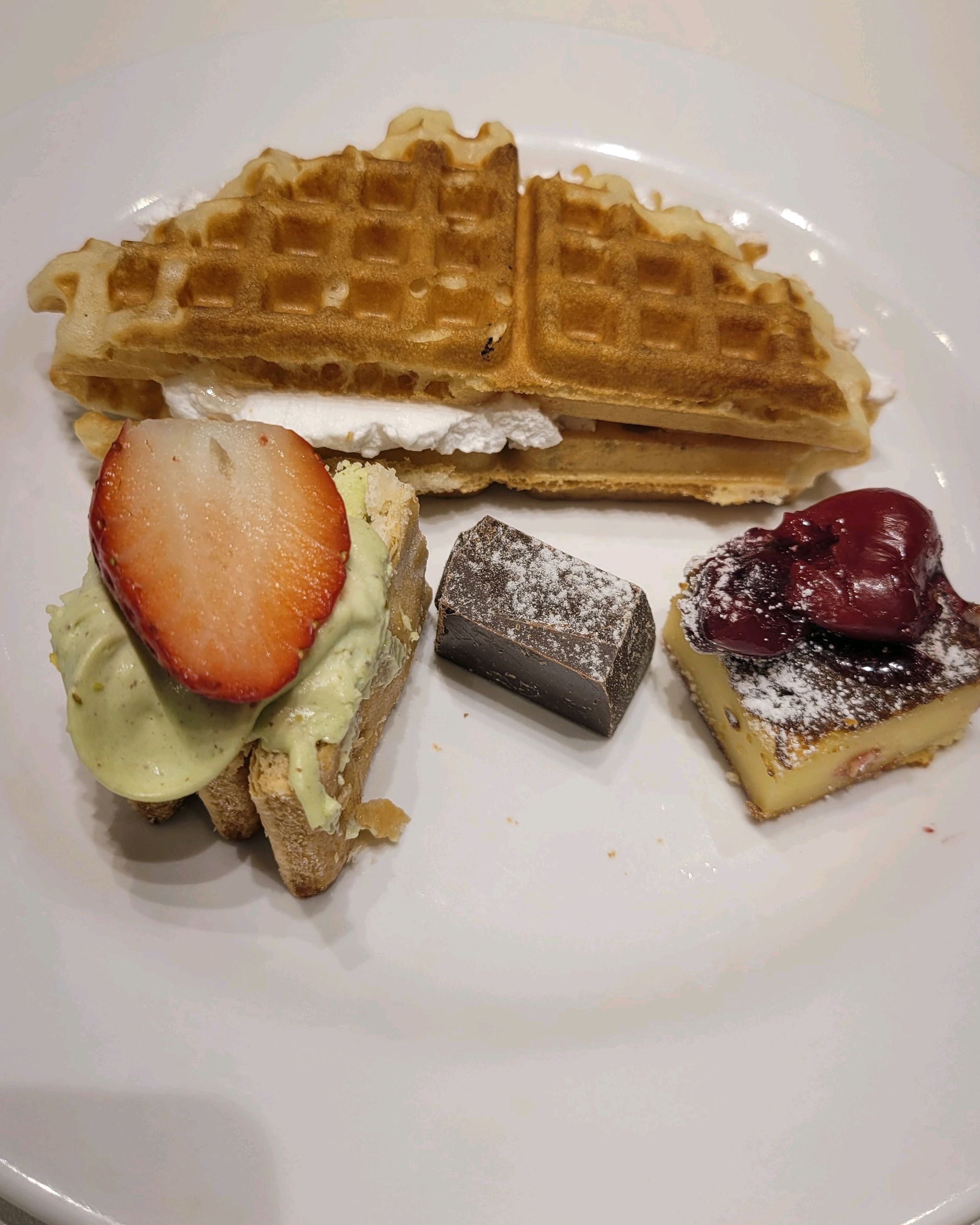 아이들 방학이라 방문했는데 음식도 맛있고 깔끔하고 너무 좋네요. - 충무공동 맛집 애슐리퀸즈 진주혁신점
