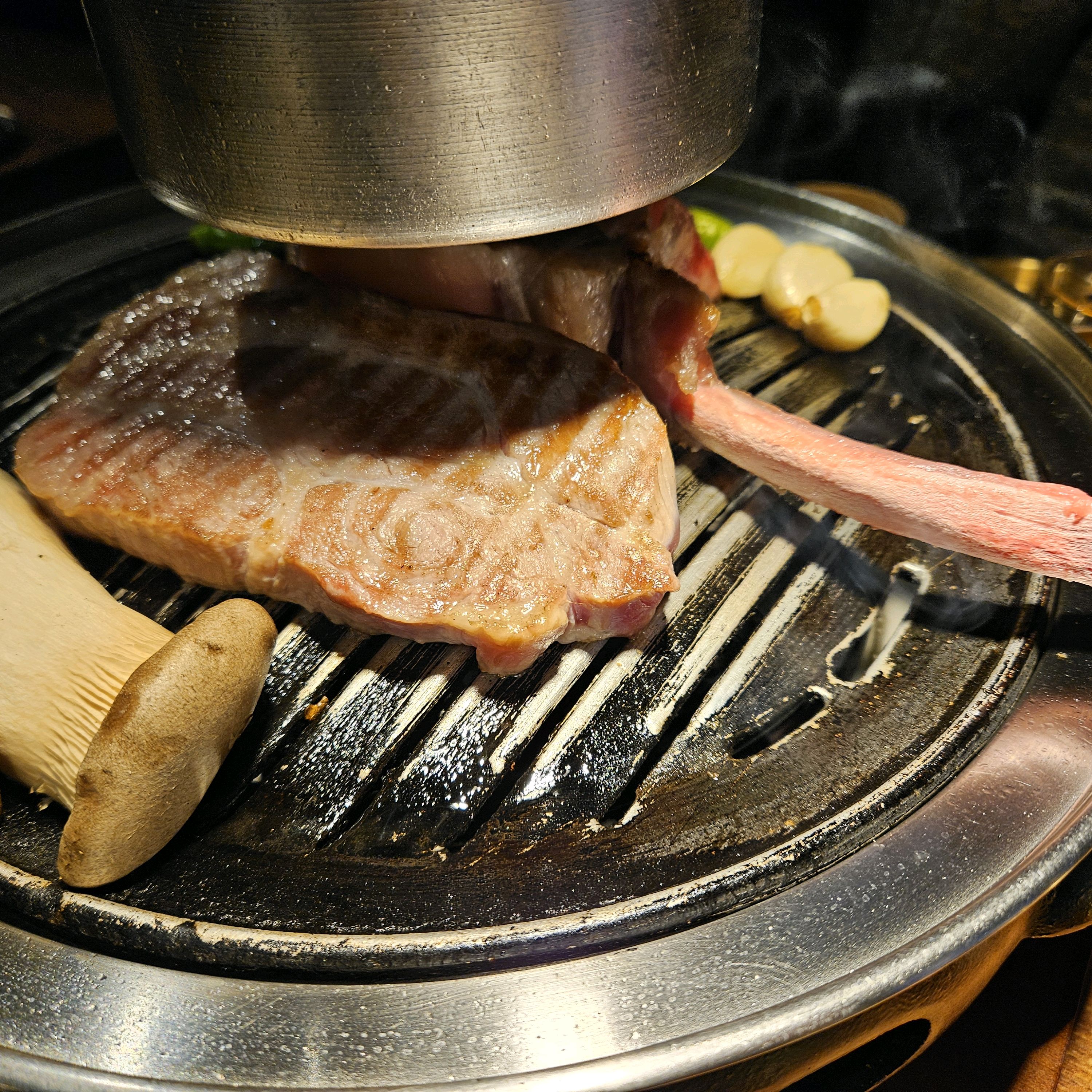 [홍대입구역 맛집 청돈옥 홍대본점] 직접 가본 로컬 리뷰