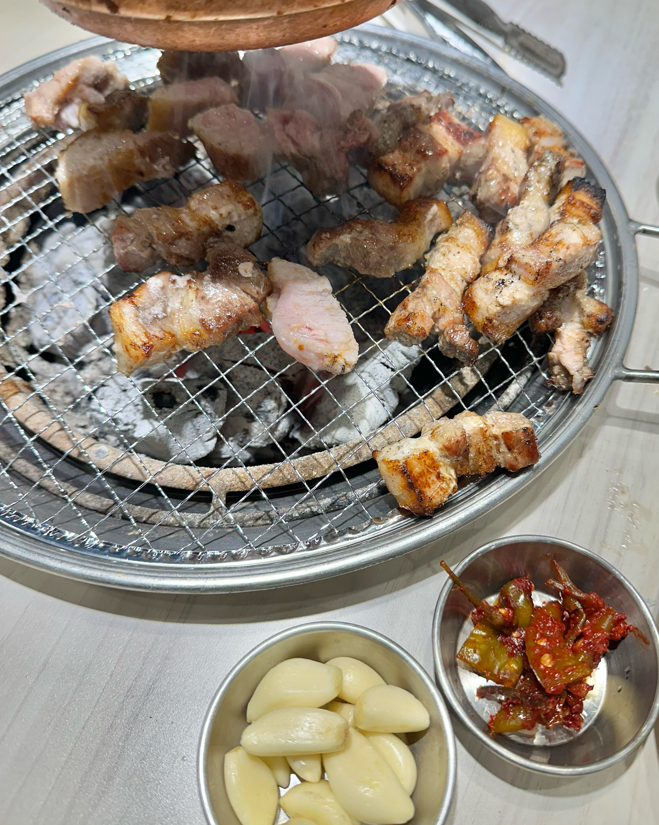 숯불이라 캠핑가서 먹는맛 나서 놀랐어요 - 방배동 맛집 명륜진사갈비 서울방배점