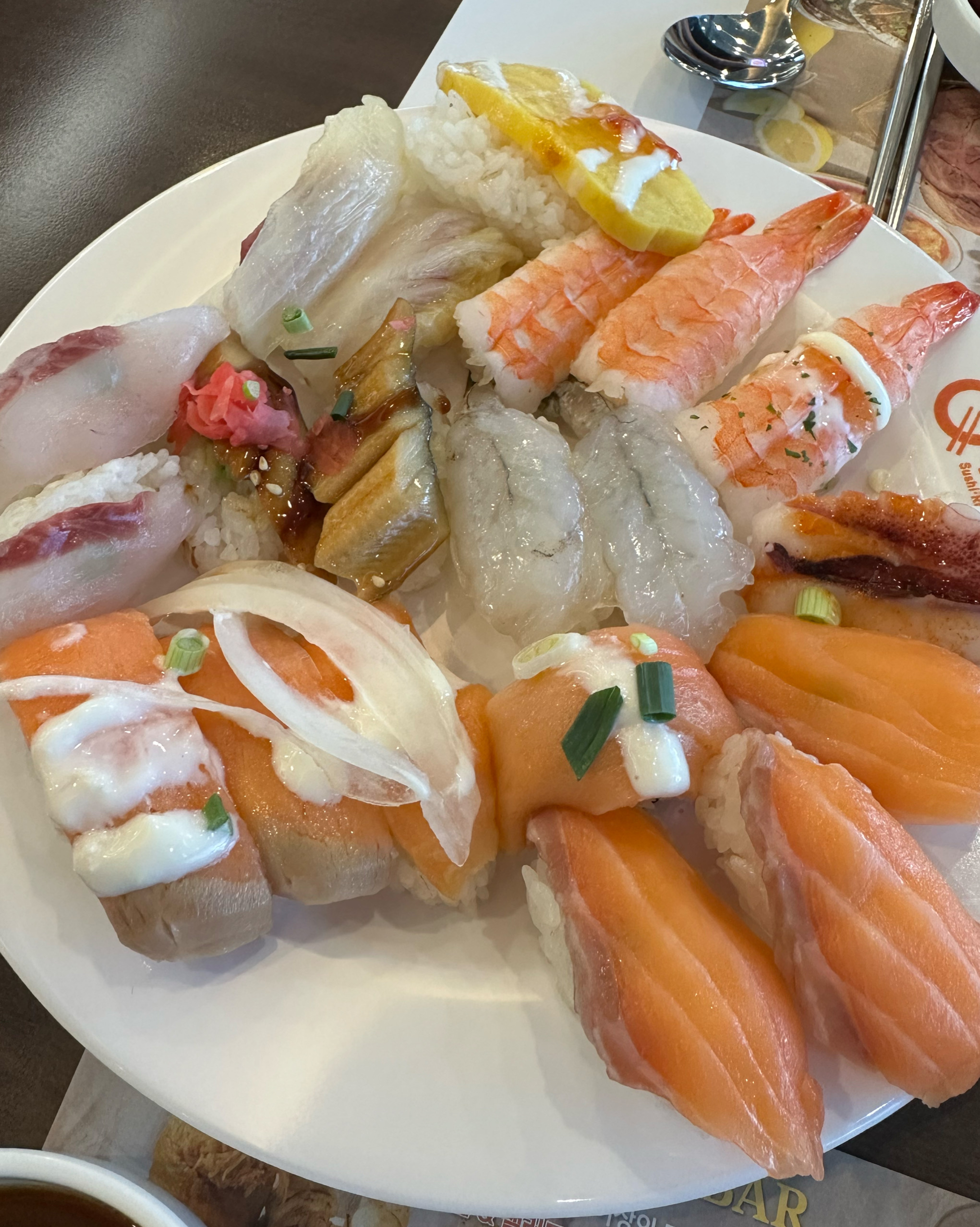 초밥 종류 다양해서 좋도 디저트까지 야무지게 먹고 왔어요^^ - 현풍 테크노 맛집 쿠우쿠우 현풍테크노점
