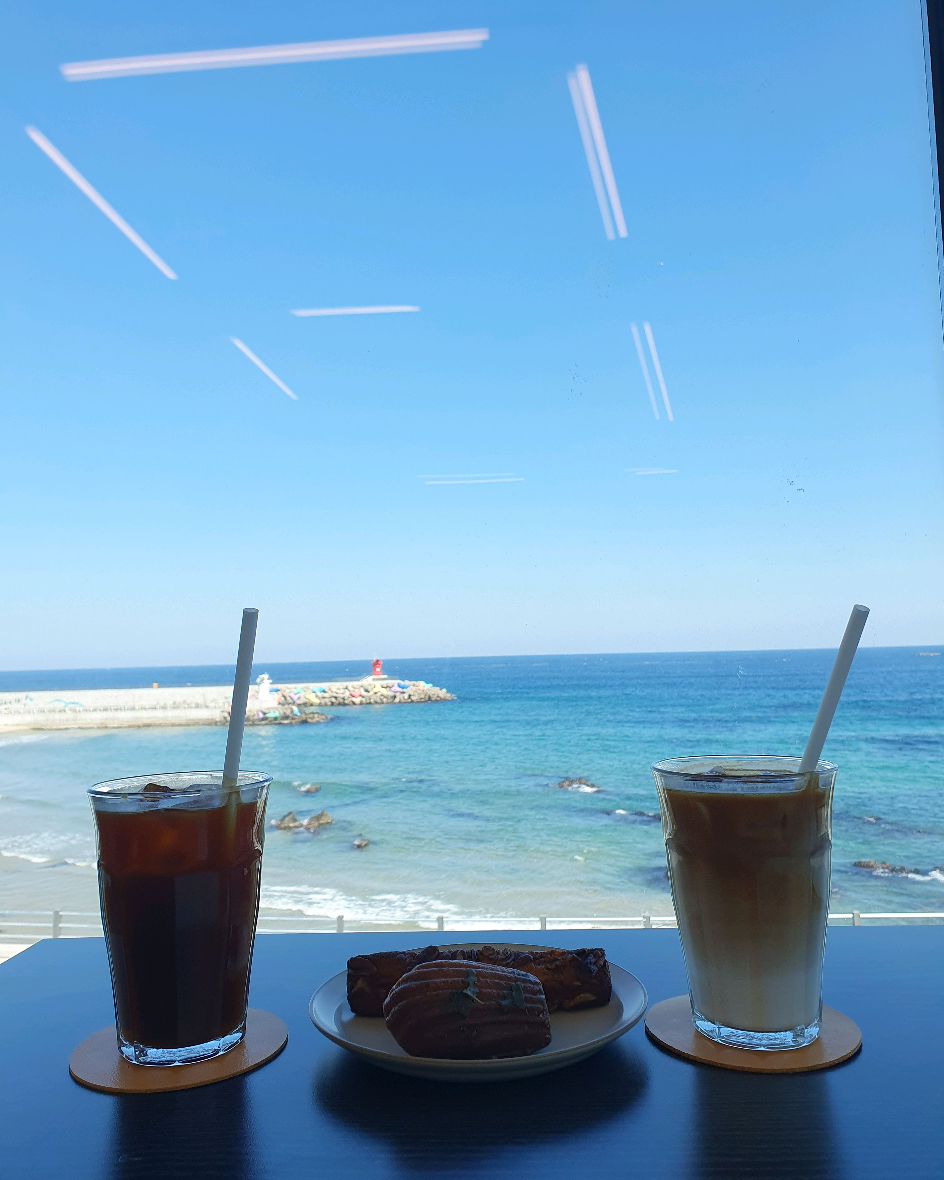 [동해 맛집 카페히즈] 직접 가본 로컬 리뷰