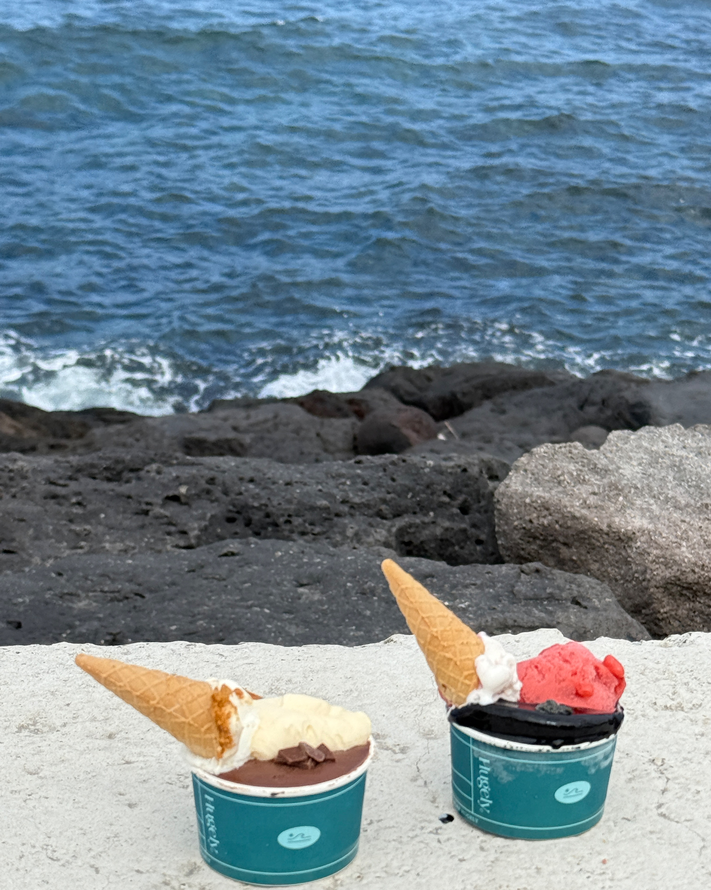 매장 바로 앞 바다가 있어 뷰도 너무 좋고 - 제주 맛집 휴즐리 제주