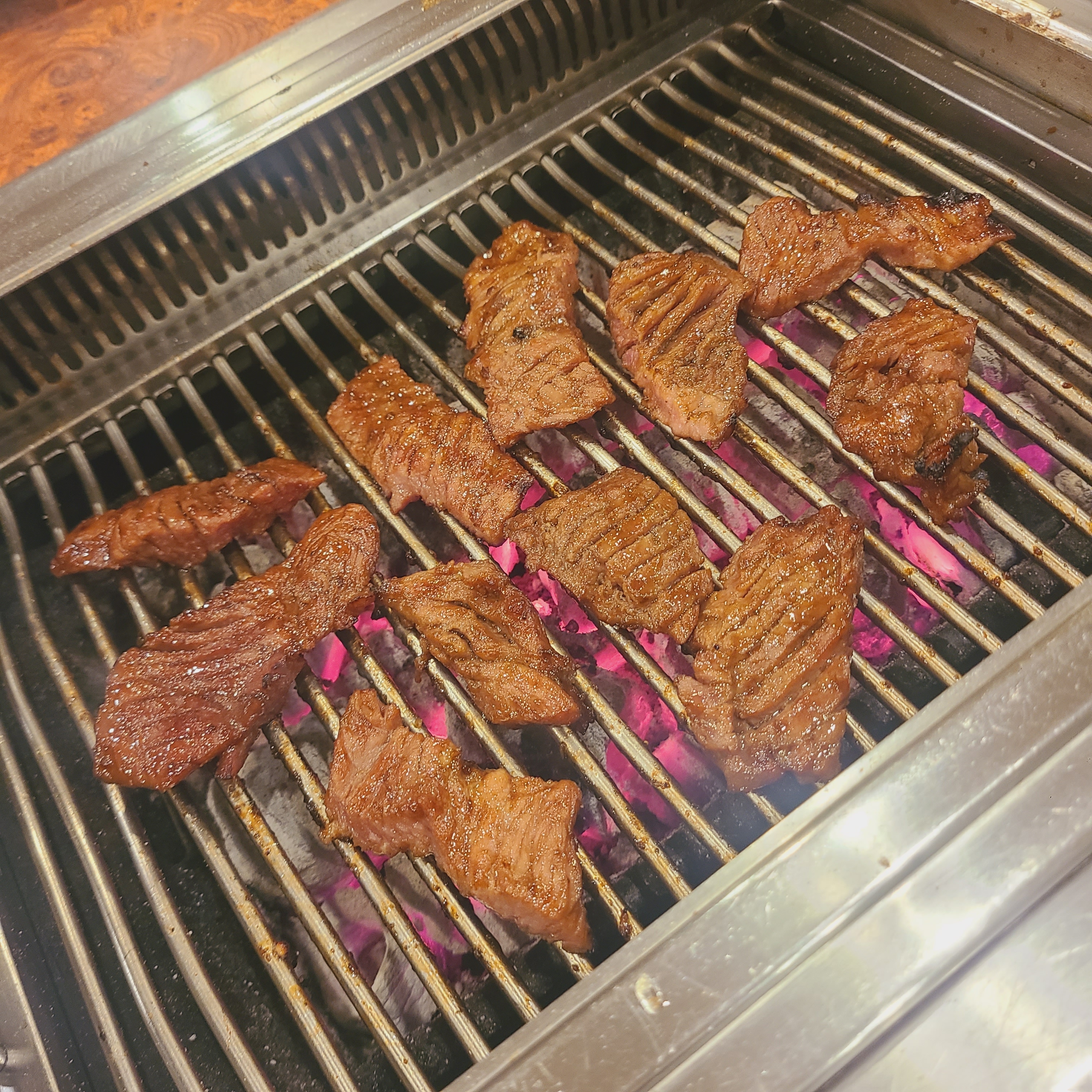 오랜만에 재방문했는데 역시 맛있습니다. 갈비도 그렇고 특히 냉면이 존맛탱!!!! - 대전 맛집 설악칡냉면
