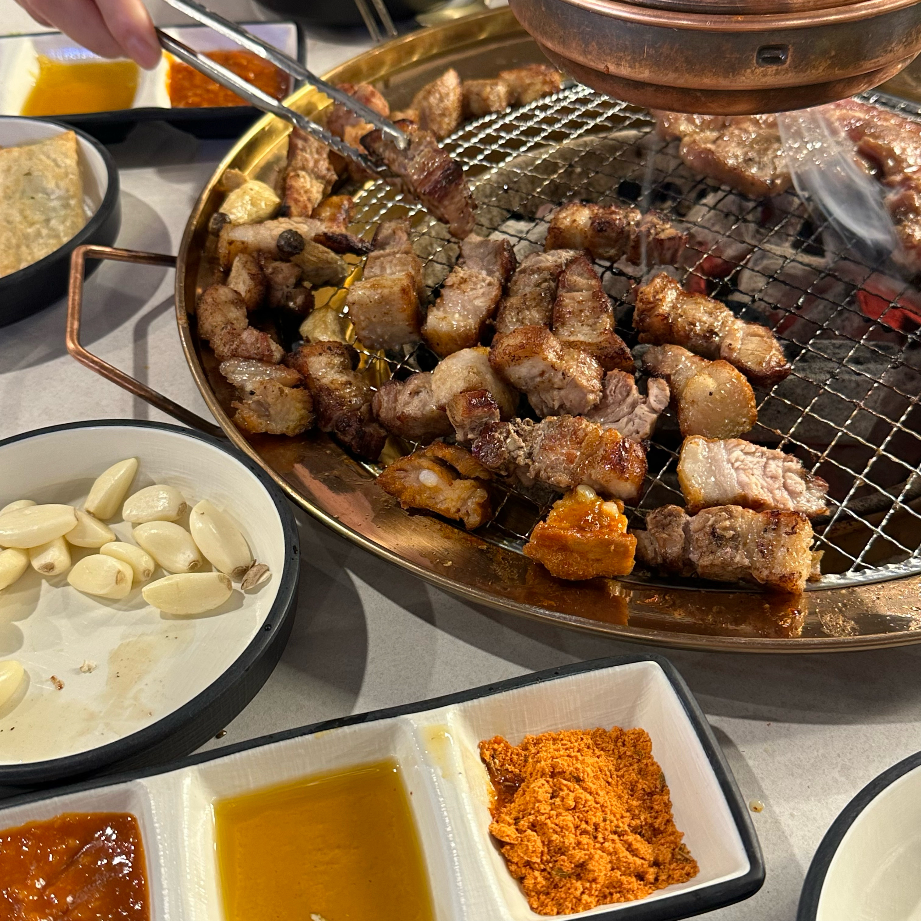 보통 무한리필 집은 음료 컵이 작아서 자주 움직여야 하는데 여기는 음료컵이 다른데보다 커서