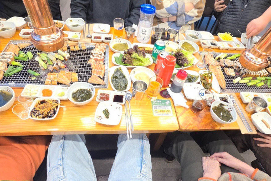가족 모임으로 갔어요~ 가족들 다 너무 장어 좋아해서 새로운 곳으로 왔는데! 와 진짜 맛있