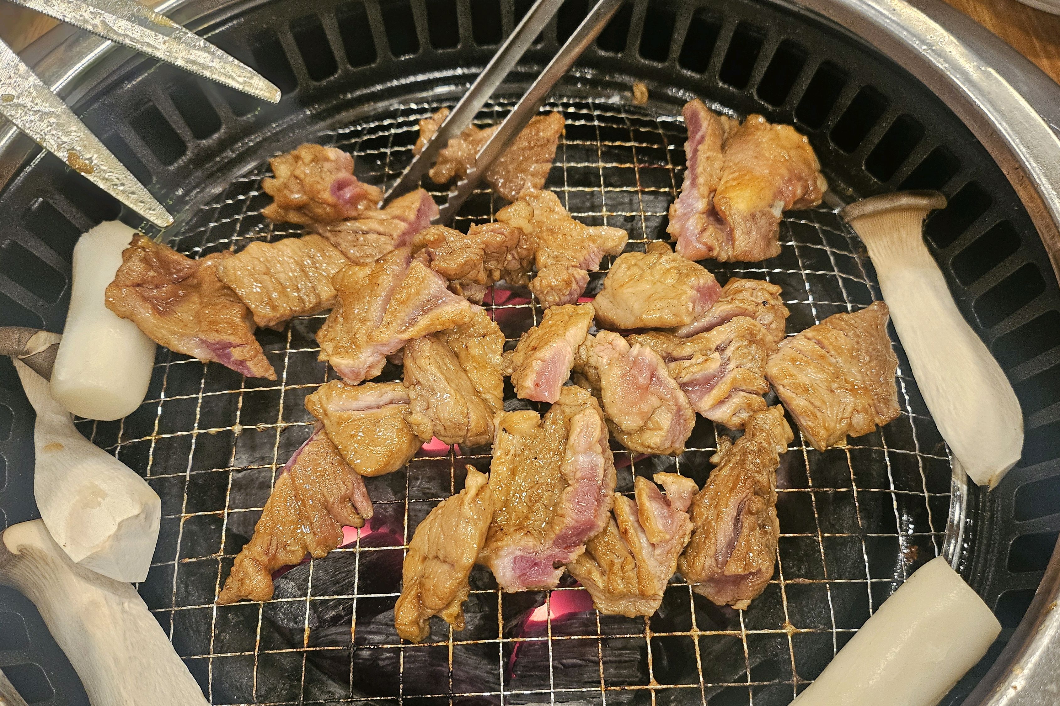 솔직리뷰 적어요~💛💛💛💛 - 대전 맛집 솔가숯불갈비 대전직영점