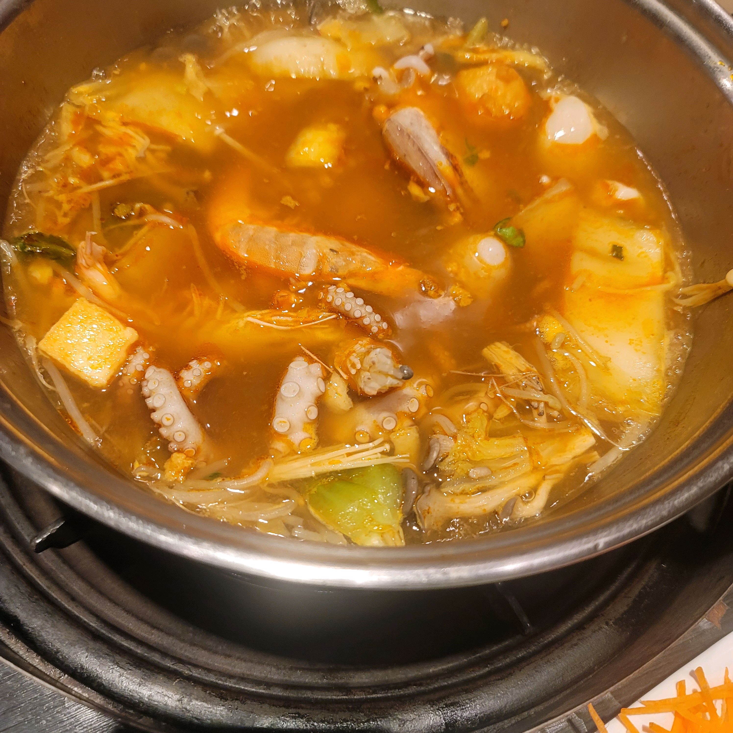 사장님과 직원들도 친절하시고 식사 후 후식으로 커피,음료 그리고 아이스크림이 있어요~ - 굴포천역 맛집 소담촌 부평삼산점