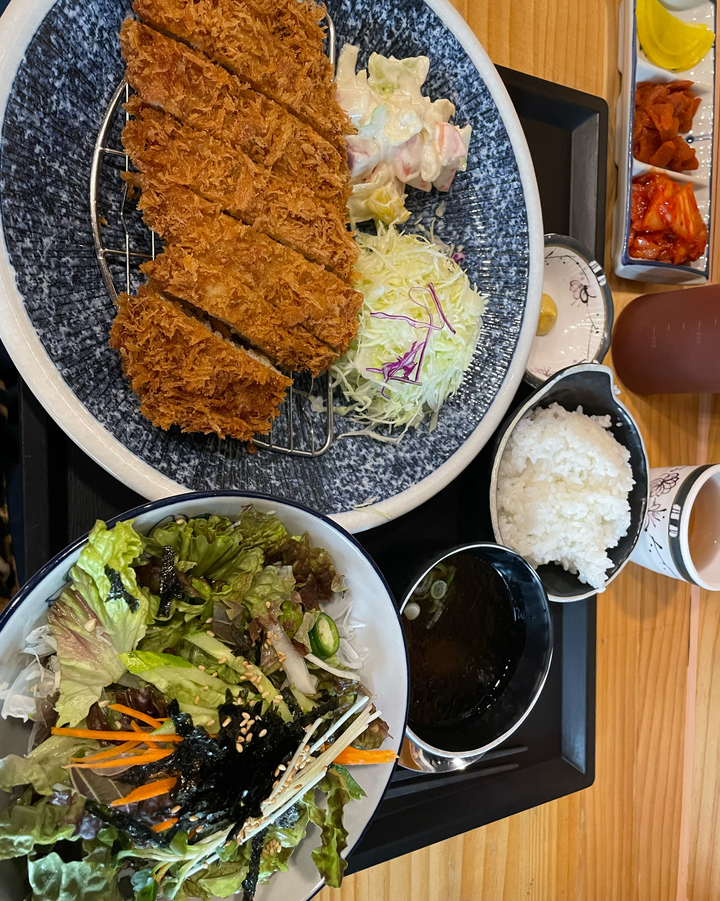 모밀셋트랑 비빔모밀셋트 두개 주문해서 먹었어요 - 망원동 맛집 망원돈까스