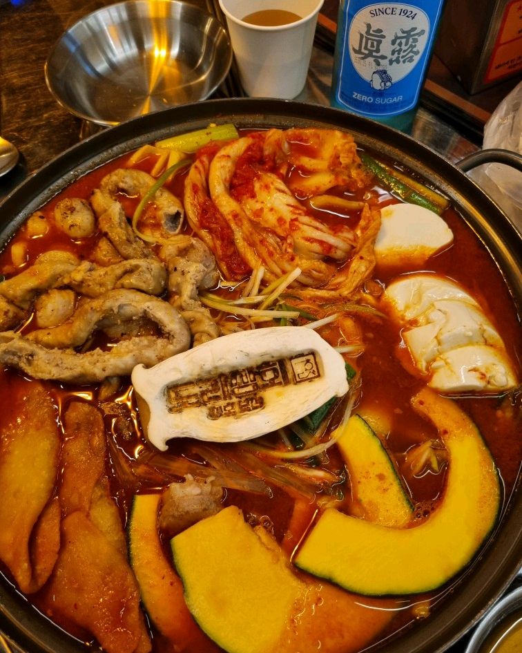 묵은지 곱도리탕 너무 맛있어요! - 천호동 맛집 도리상회 천호본점