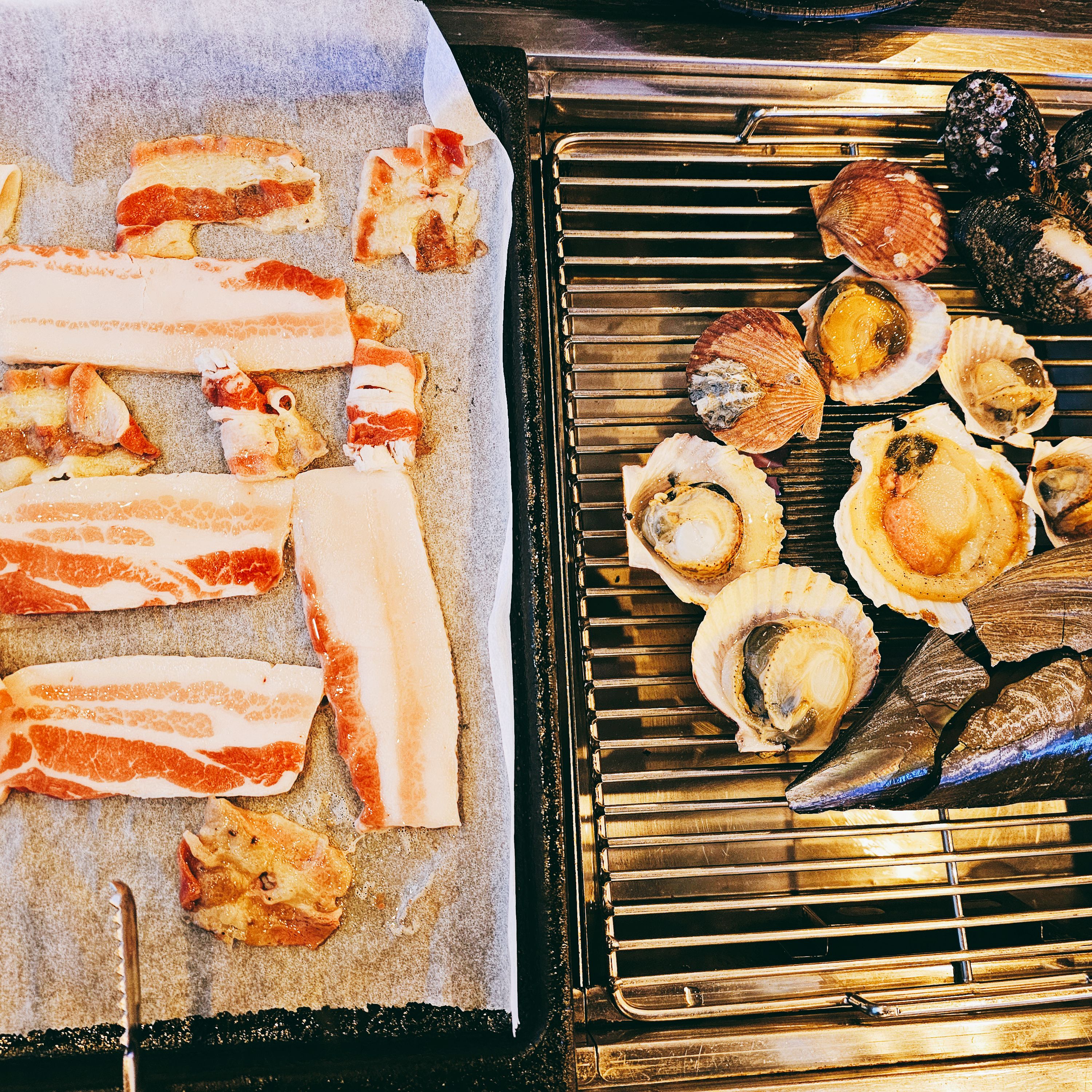 2번째방문 입니다.  오늘은  해산물이  더싱싱해서  맛있게  먹고 왔어요 .  고기도  