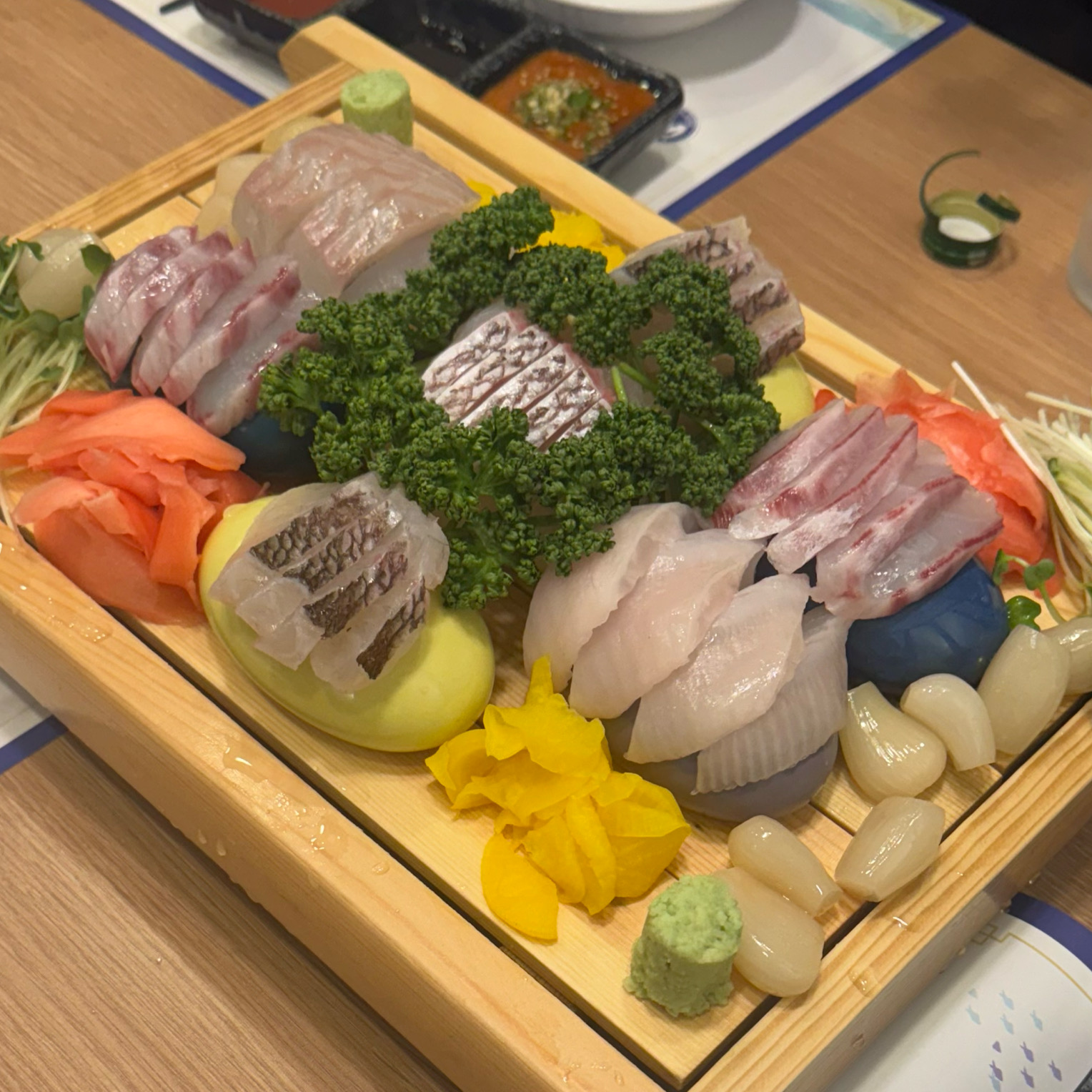 모든 음식이 다 너무 맛있고 사장님도 너무 친절해서 좋았어요!!!!양파 튀김 추가 메뉴로