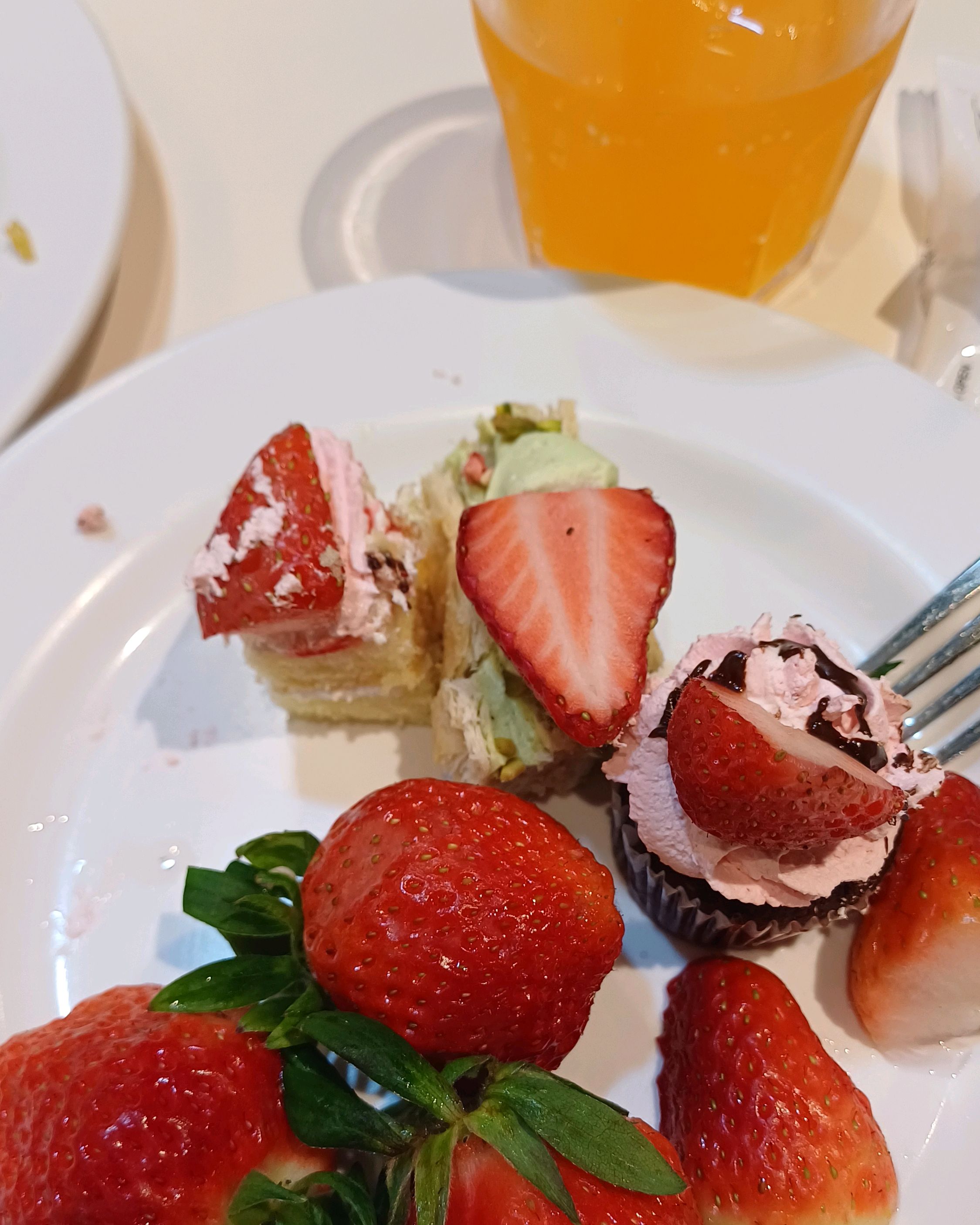 애슐리 딸기🍓 좋아요~ 땡기면 갑니다. 직원분들도 친절하시고 좋아요. - 경산 맛집 애슐리퀸즈 NC경산점