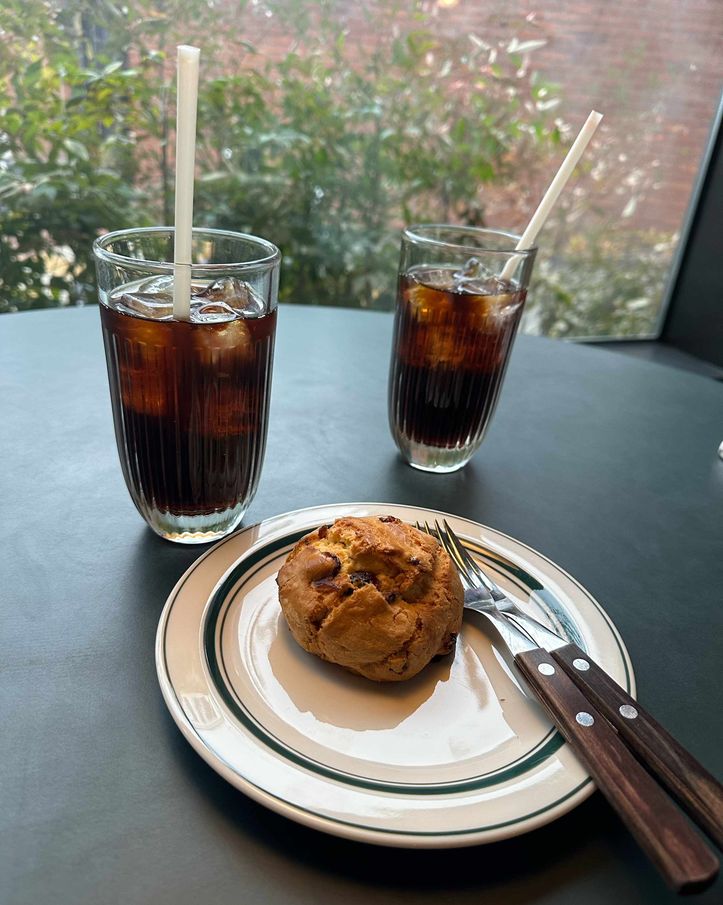 [경리단길 맛집 Cafe TRVR] 직접 가본 로컬 리뷰