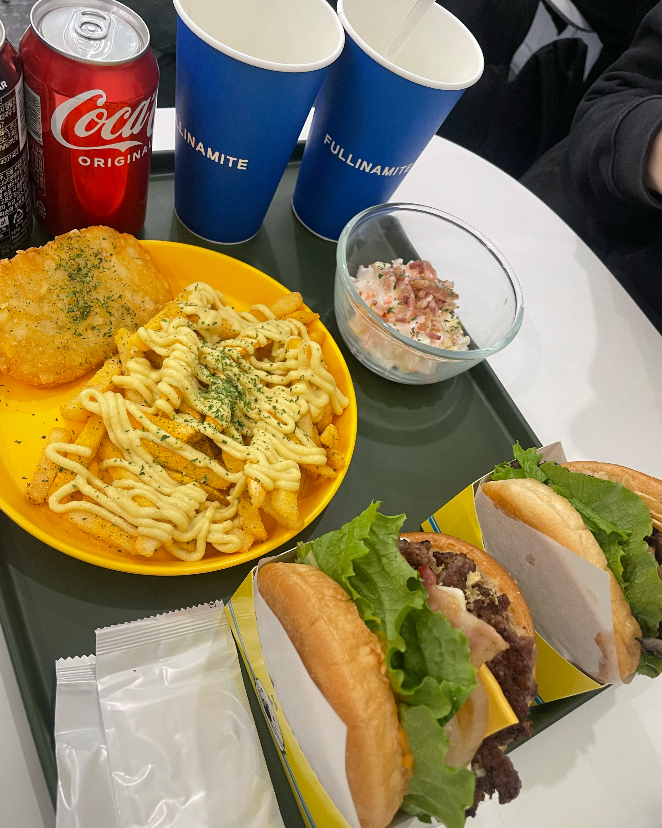 [홍대입구역 맛집 풀리너마이트 홍대] 직접 가본 로컬 리뷰