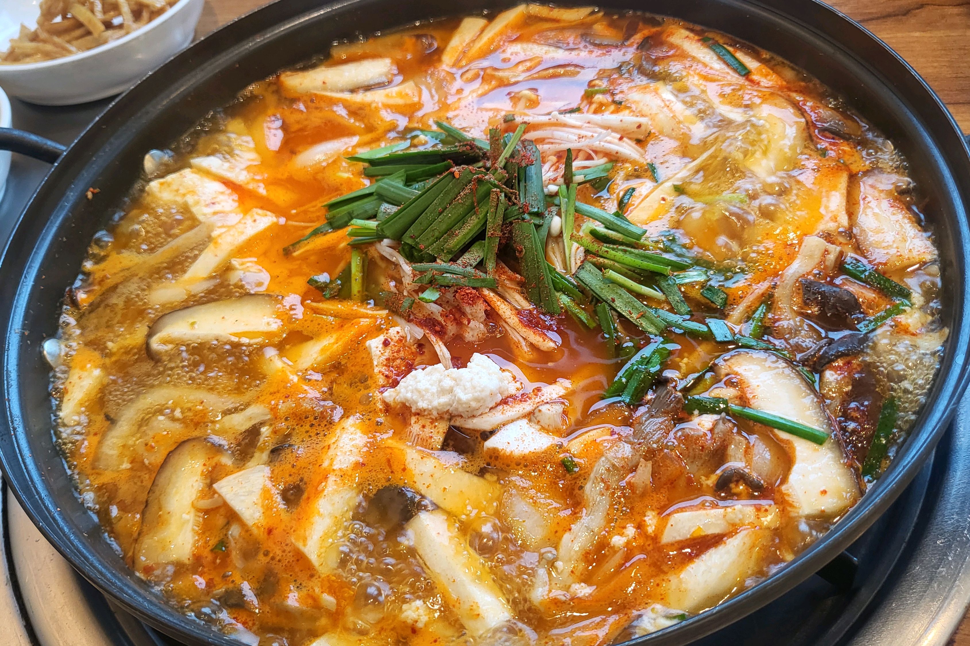 [동해 맛집 두콩이손두부] 직접 가본 로컬 리뷰