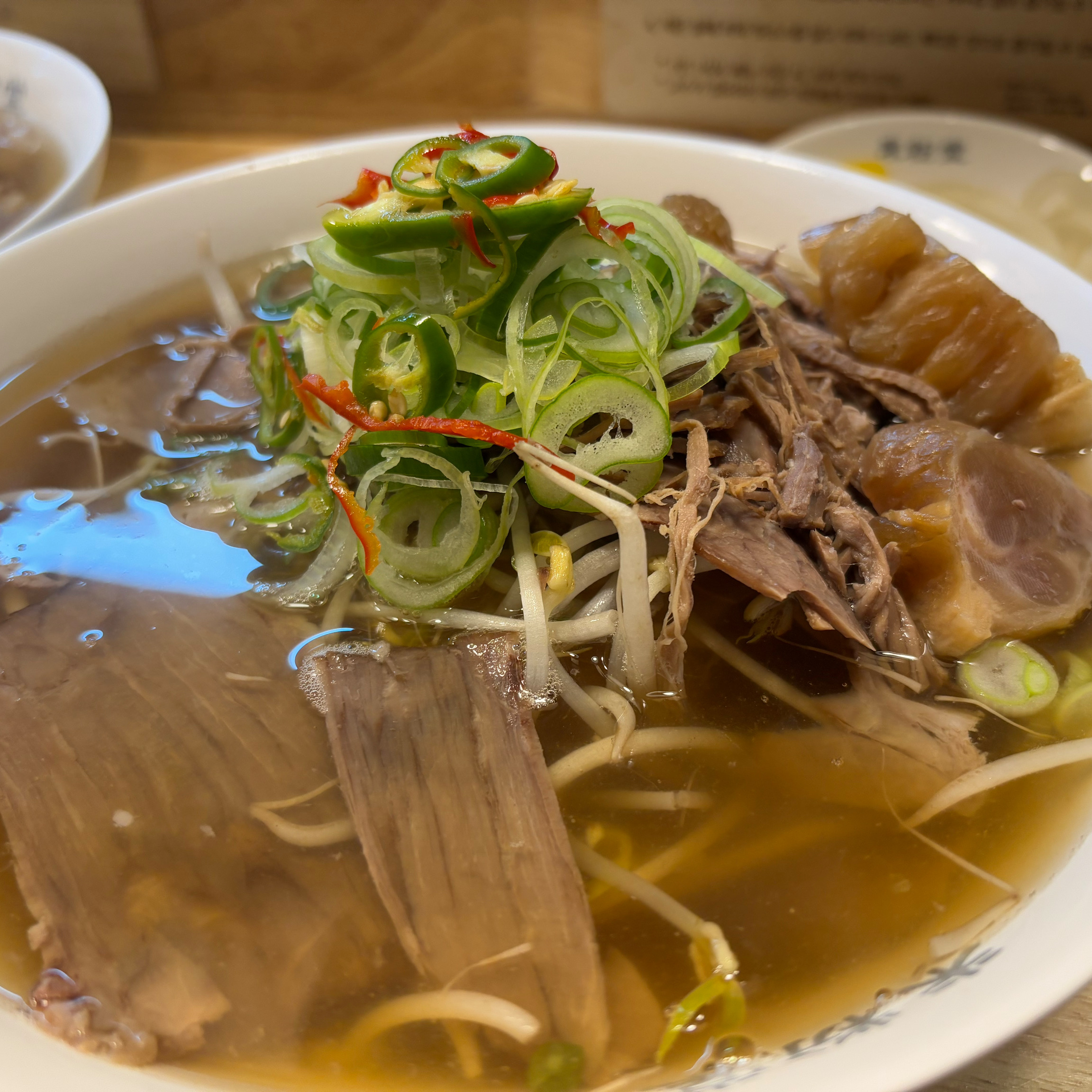 드디어 중앙동에도 미분당이!! 다들 퇴근하면서 한그릇하고가세요~~ 자리도 넉넉하고 맛도좋습