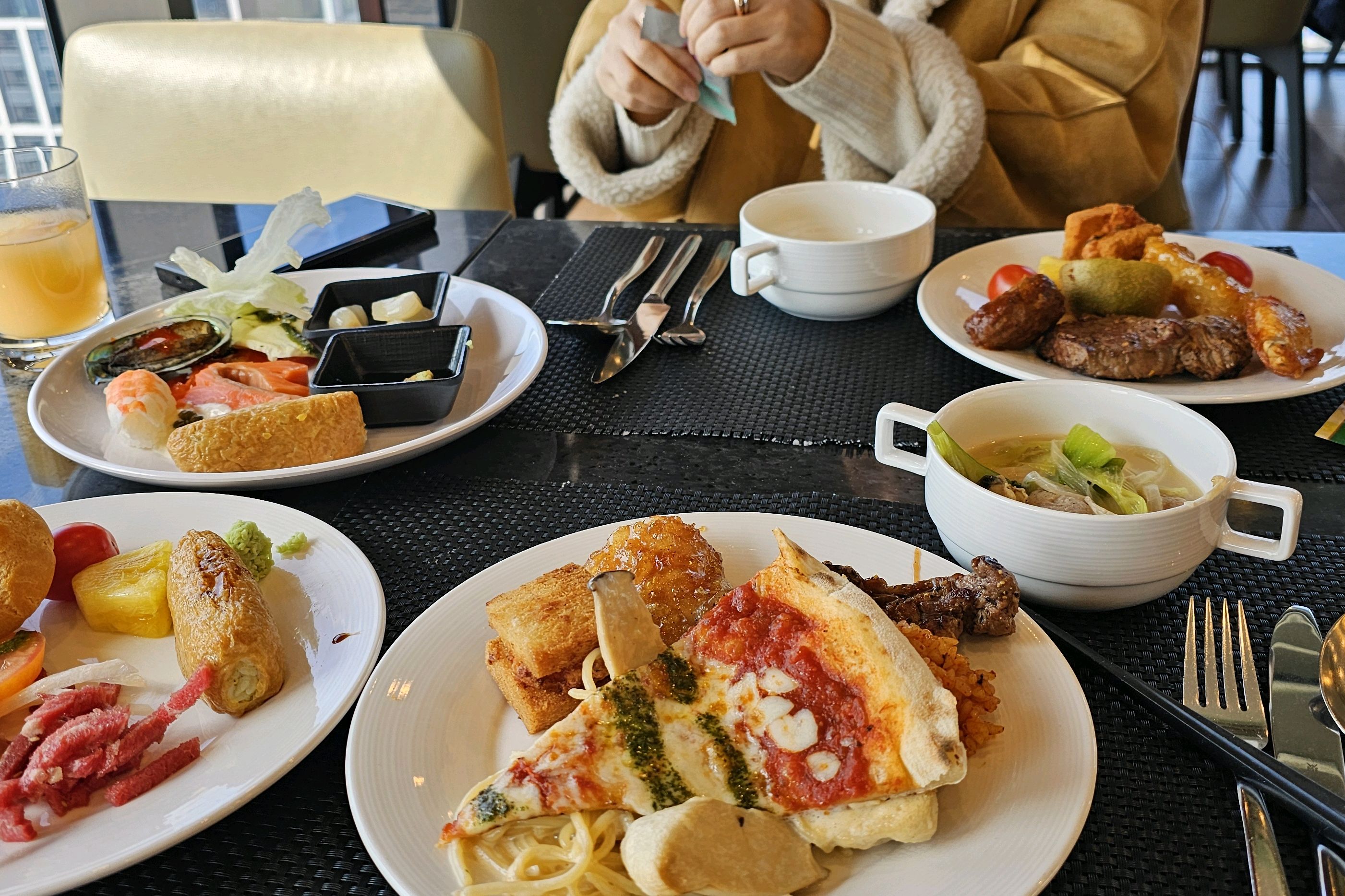 [부산역 맛집 라마다 앙코르 부산역 호텔 얼라이브] 직접 가본 로컬 리뷰