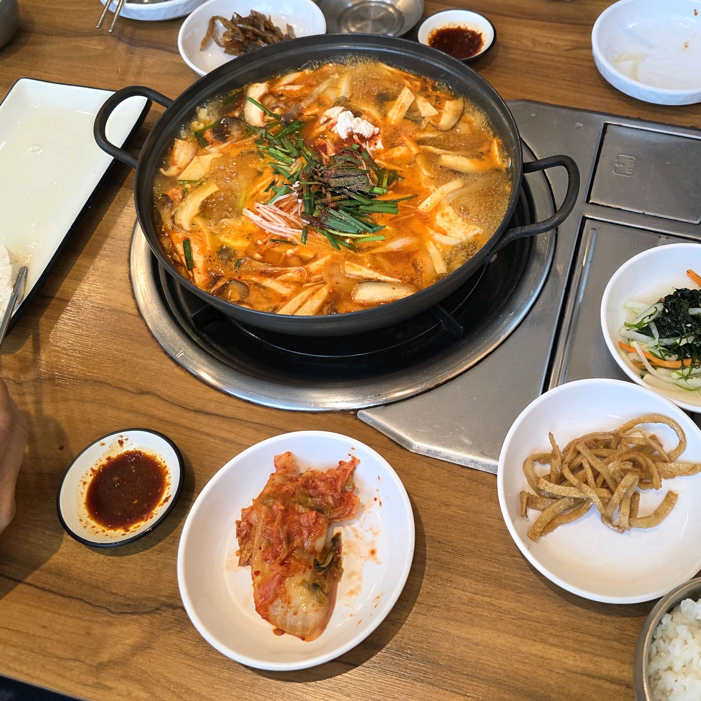 [동해 맛집 두콩이손두부] 직접 가본 로컬 리뷰