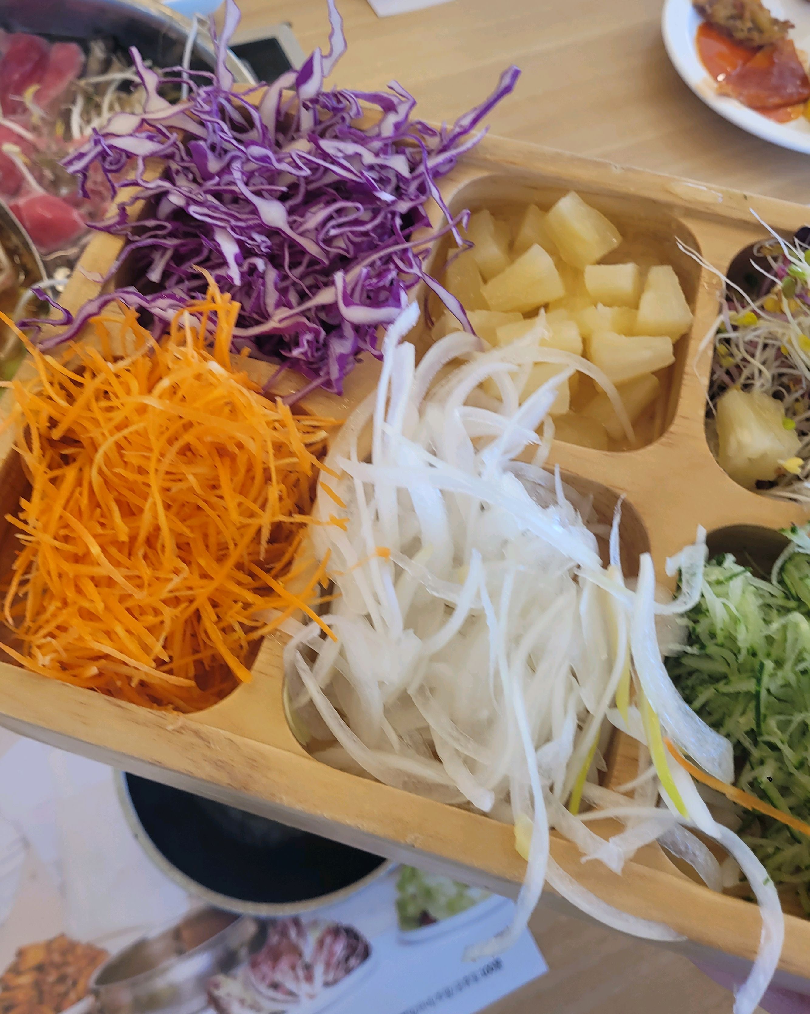 오픈한지 얼마 안 되었나 정말 깔끔하고 맛있었어요. 셀프이지만 오히려 셀프라서 더 만족할만