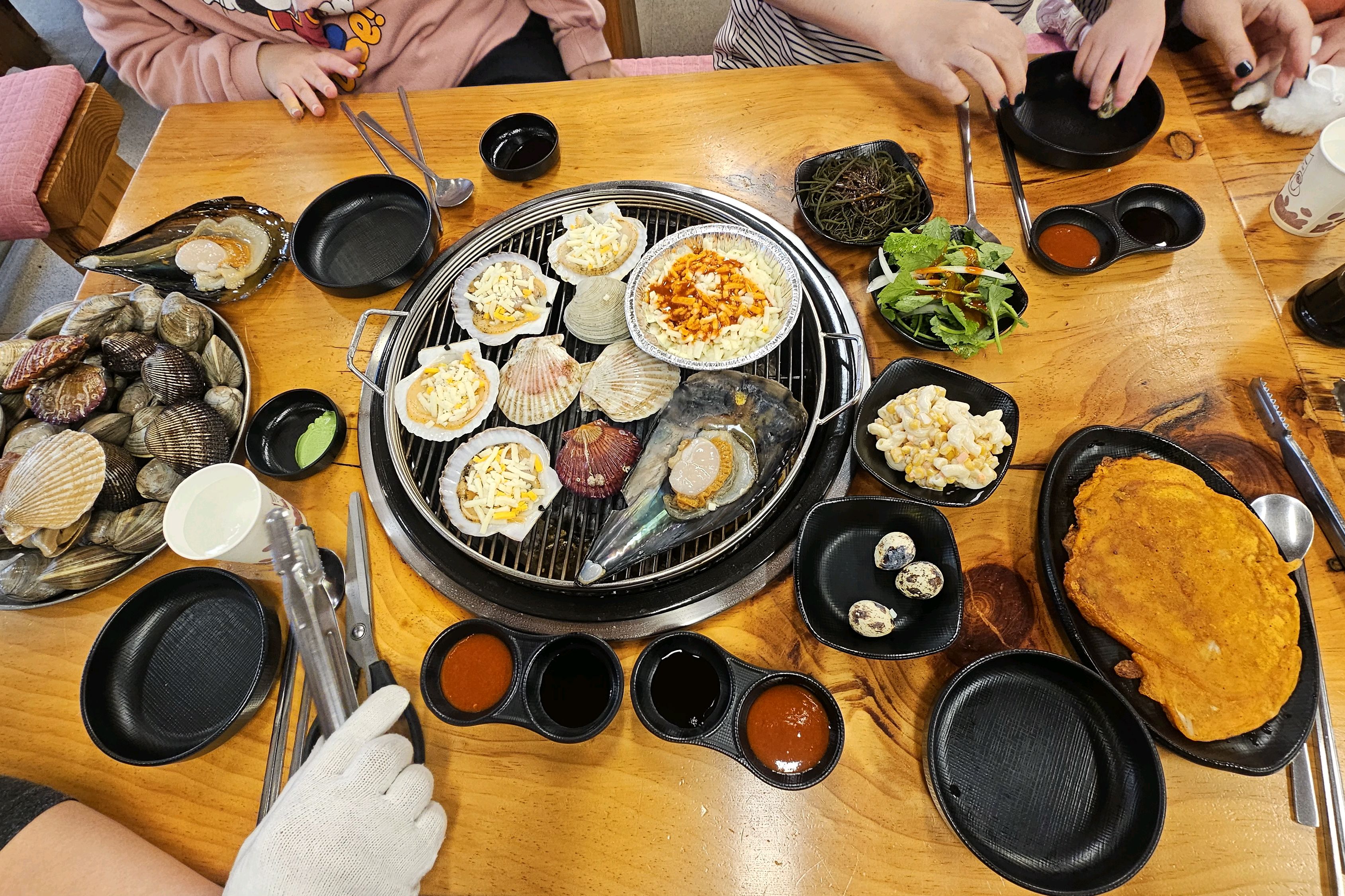 [을왕리 맛집 언니네 24시 회조개구이] 직접 가본 로컬 리뷰