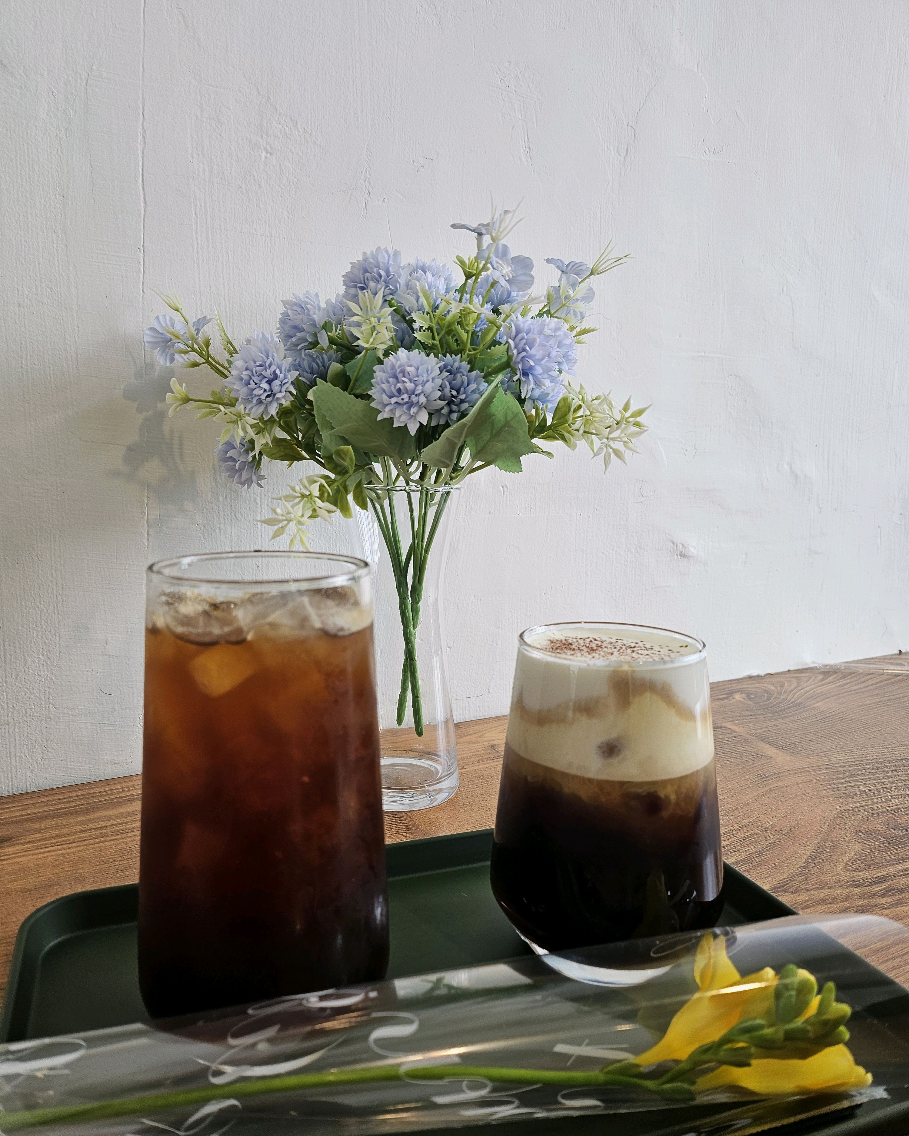 [홍대입구역 맛집 카페 플로라운지] 직접 가본 로컬 리뷰